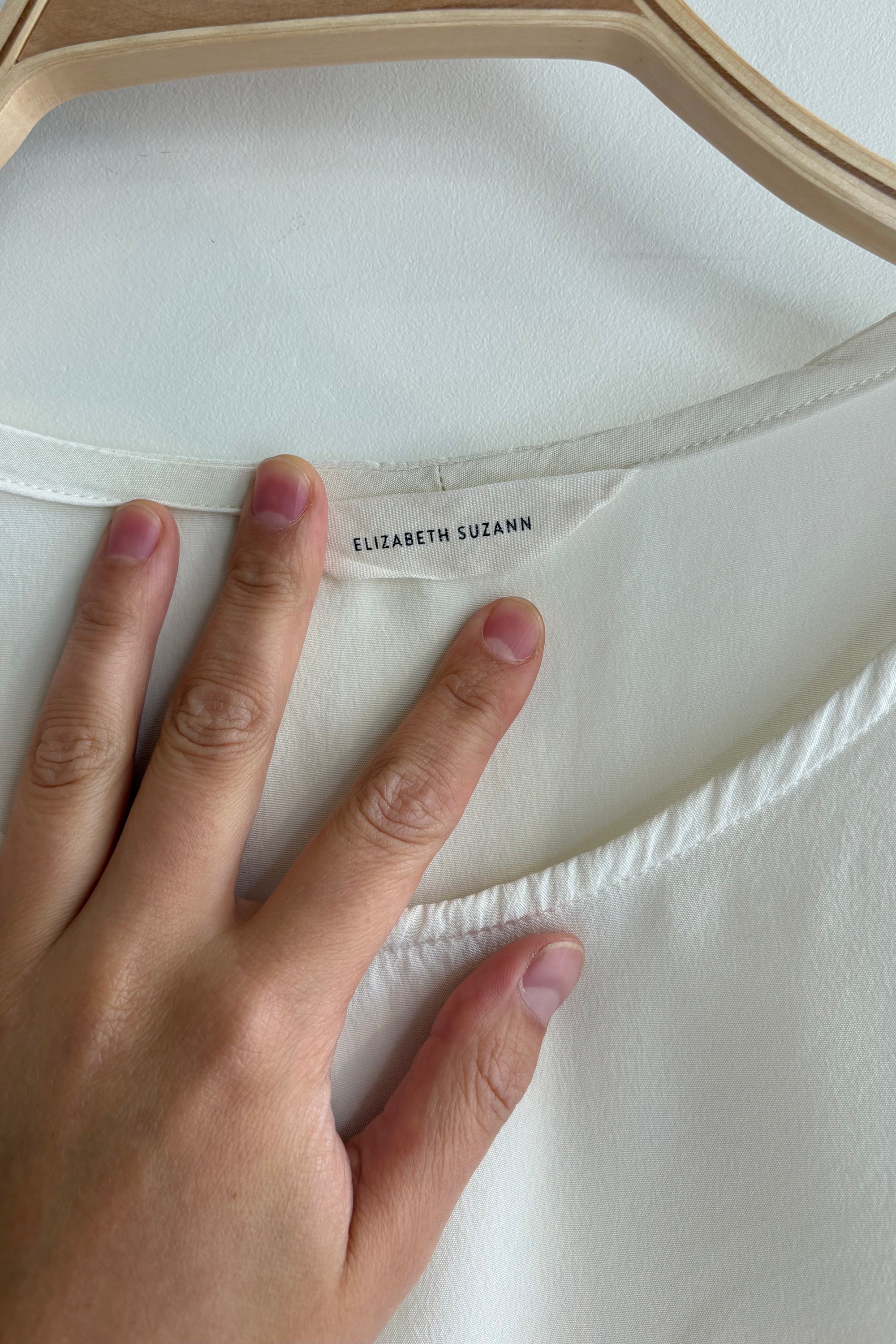 Pre-Loved / Elizabeth Suzann Silk Georgia Tee / Ivory / One Size