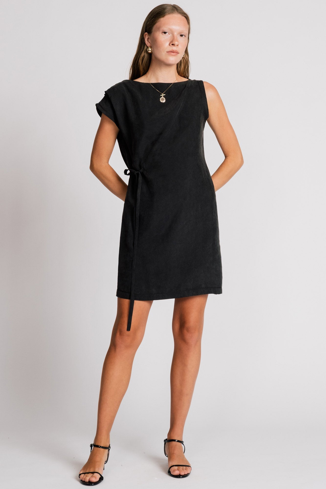 Allison Wonderland Heron Dress / Black