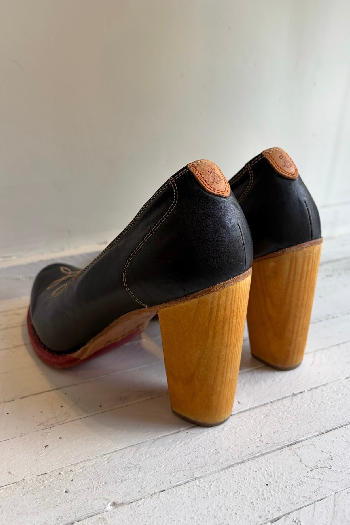 Pre-Loved / Office of Angela Scott Western Heel / Black / Size 39