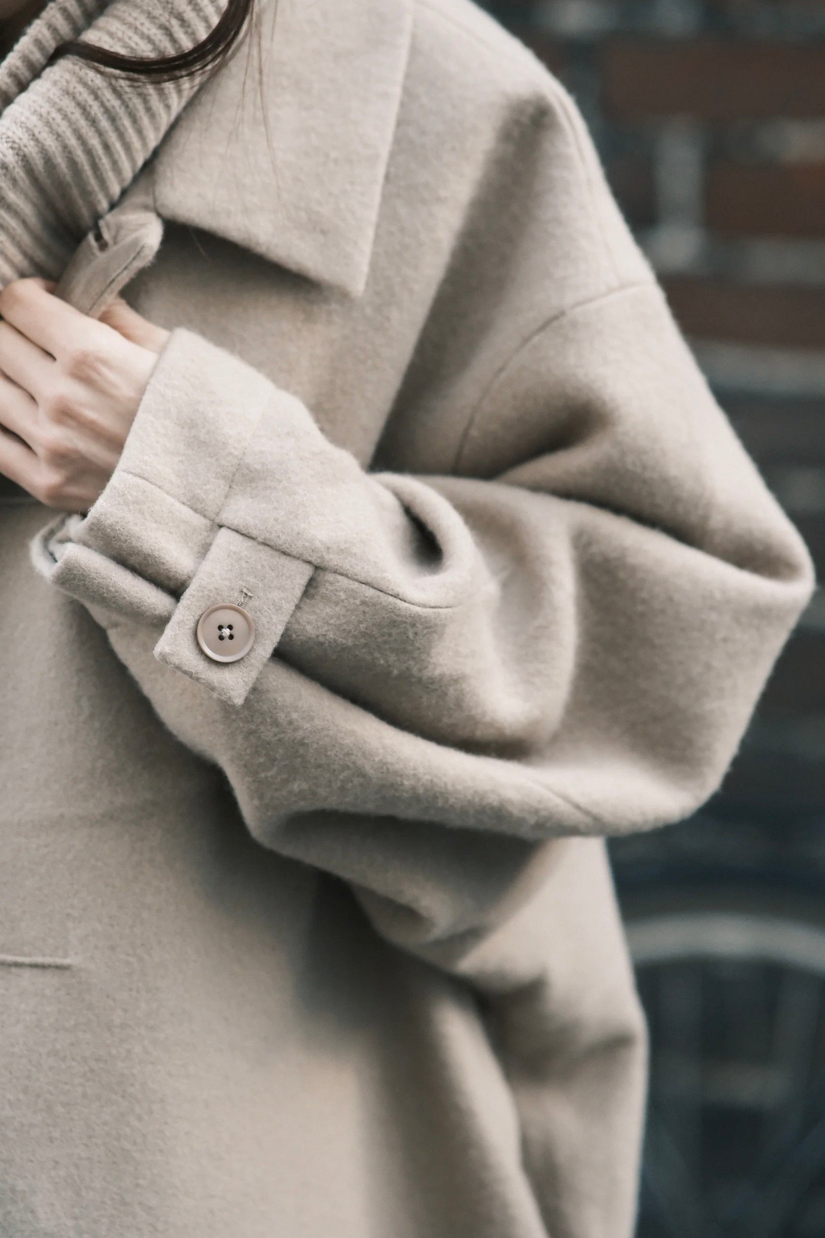 7115 by Szeki Cuffed Wool Coat / Desert Sand