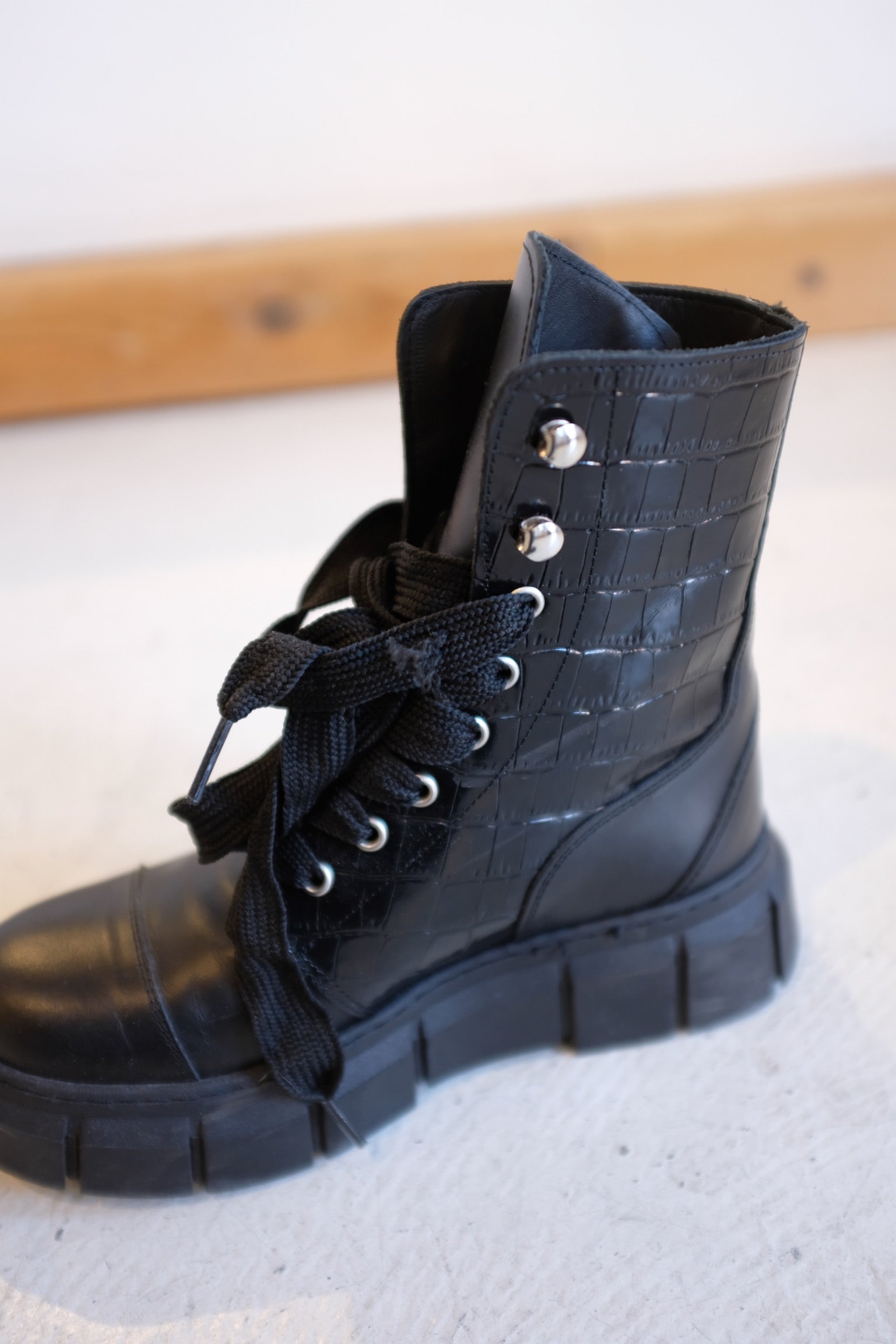 Pre-loved / Alohas Can Can Boot / Size 38