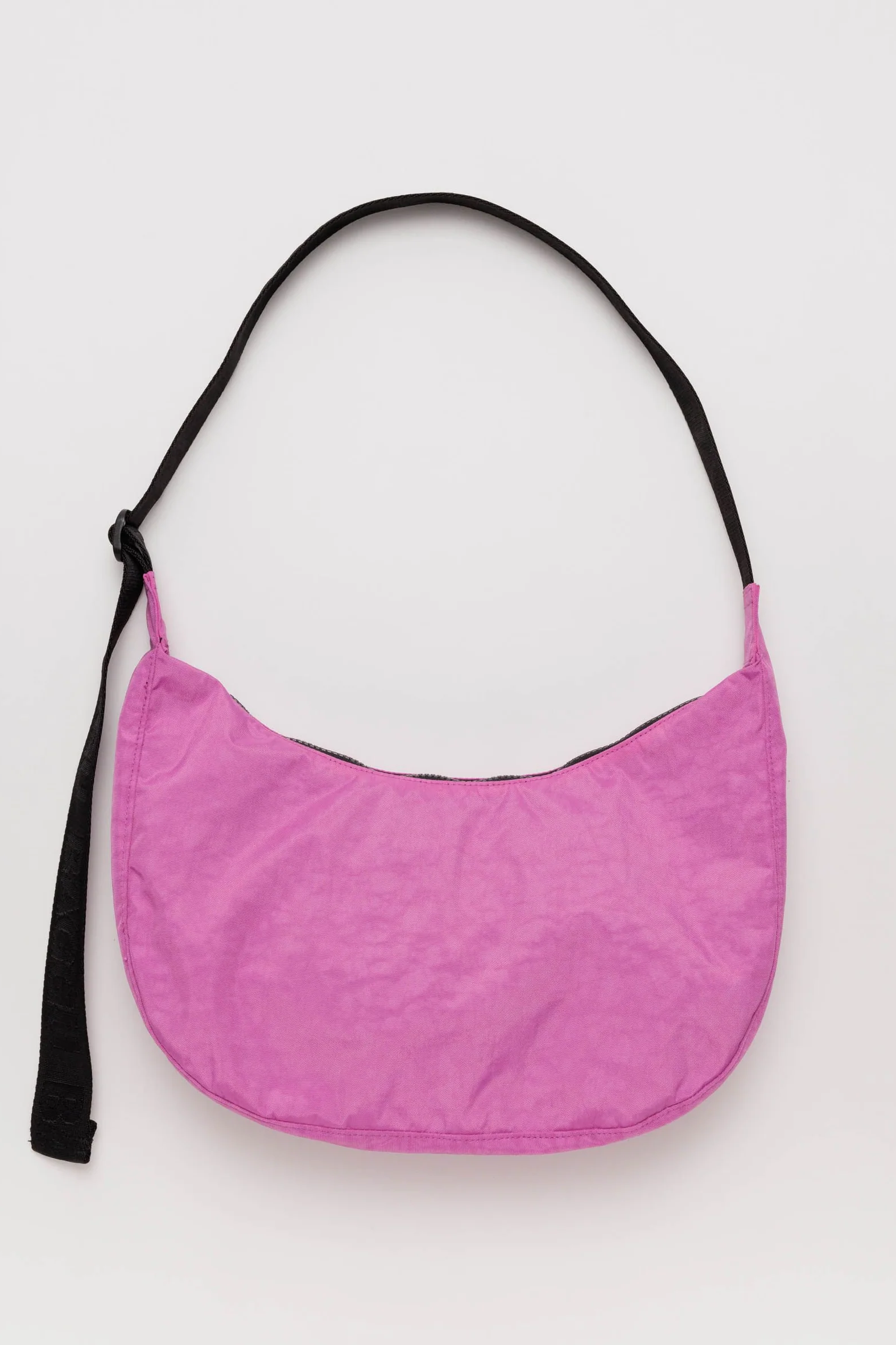 BAGGU Medium Nylon Crescent Bag / Extra Pink