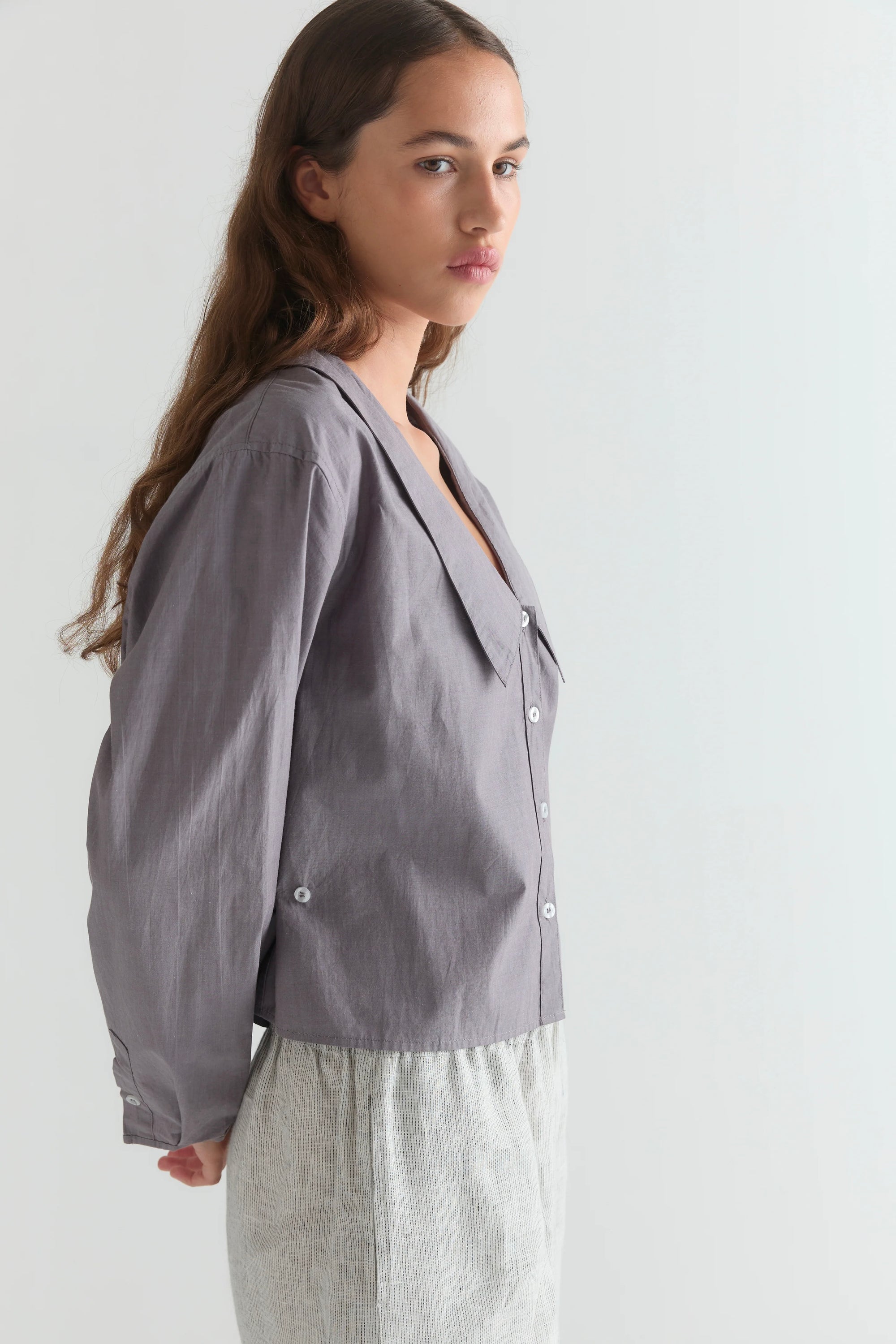 Deiji Waist Button Shirt / Currant