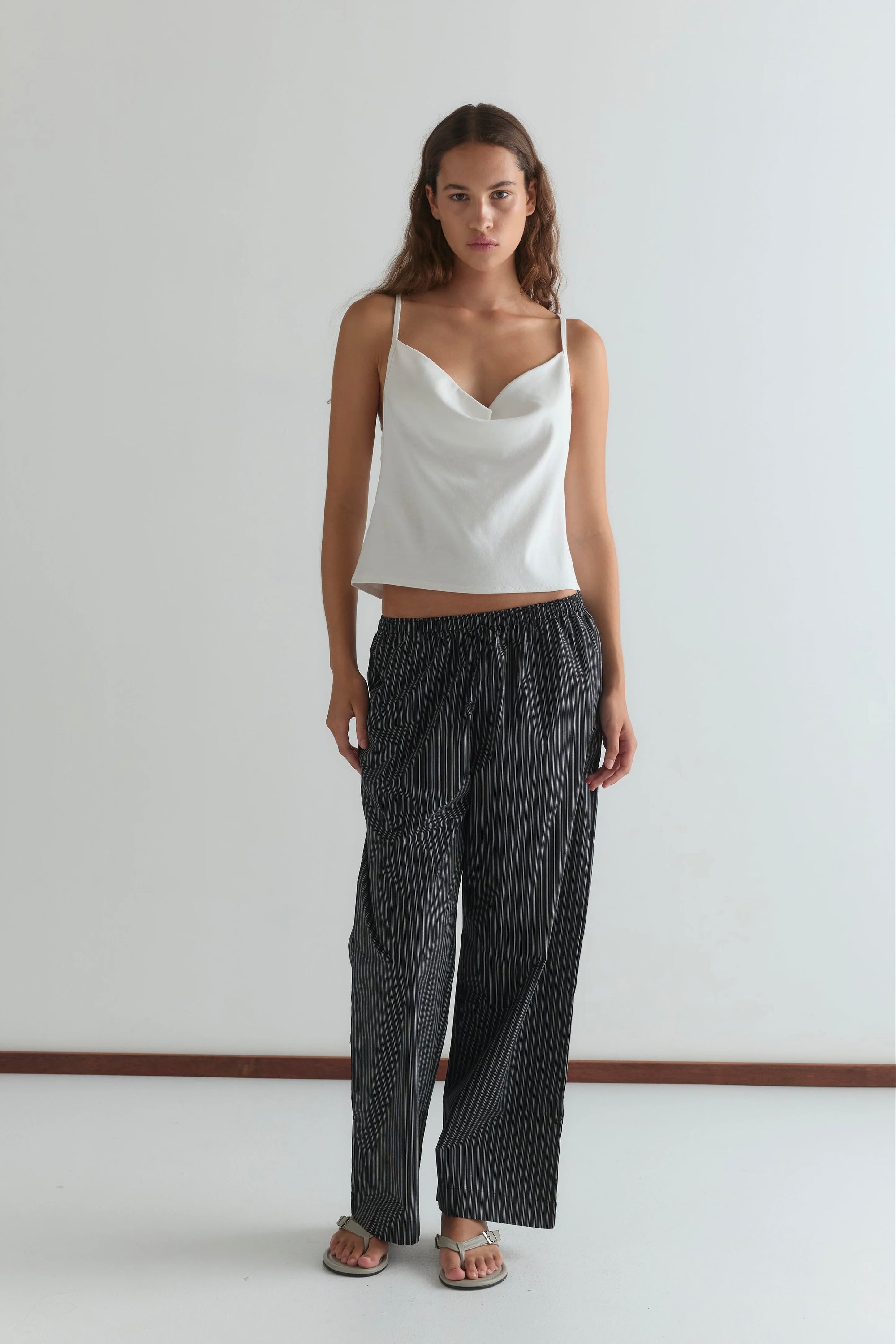 Deiji Ease Trouser / Mono Stripe