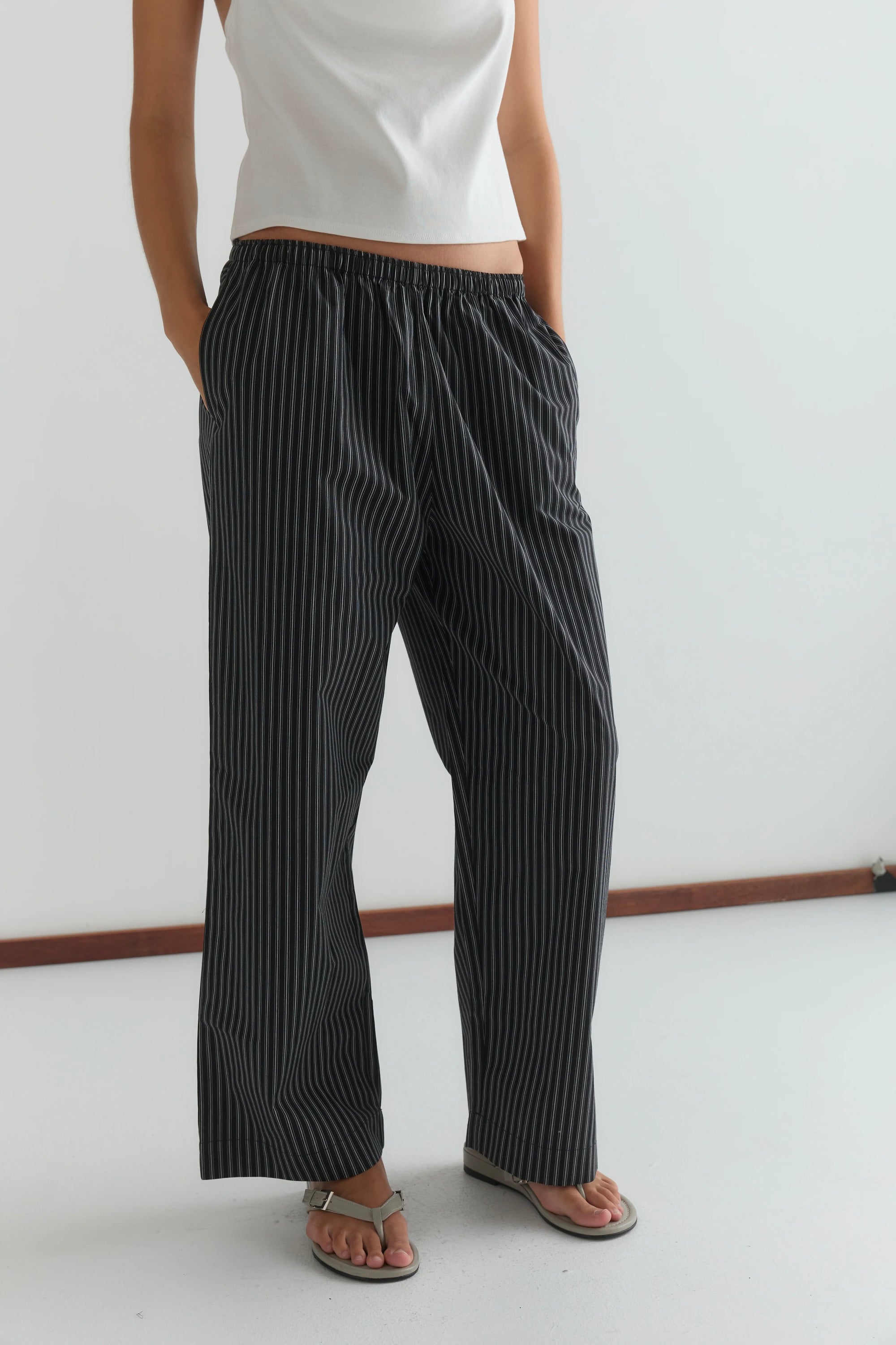 Deiji Ease Trouser / Mono Stripe