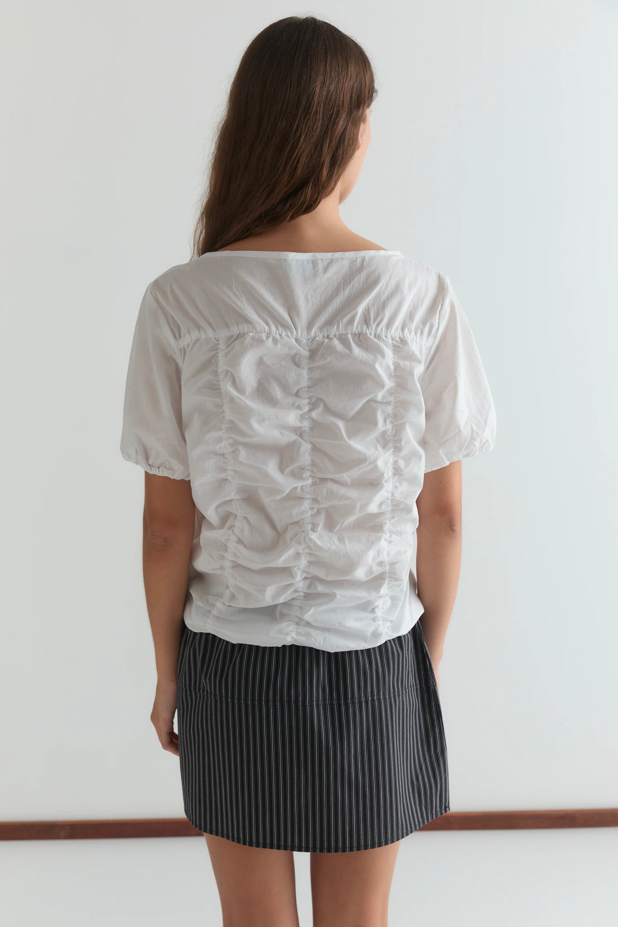 Deiji Crinkle Top / White