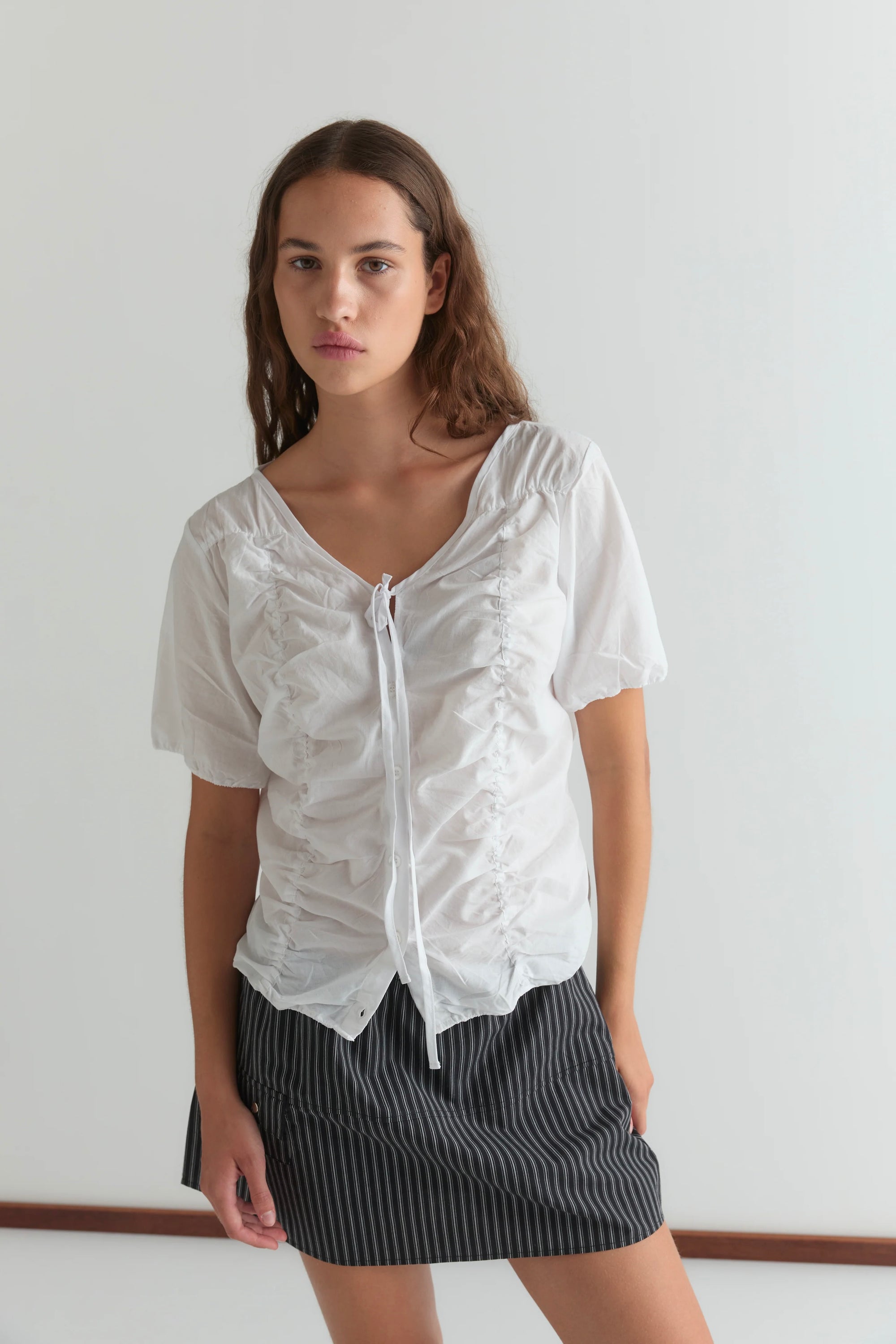 Deiji Crinkle Top / White
