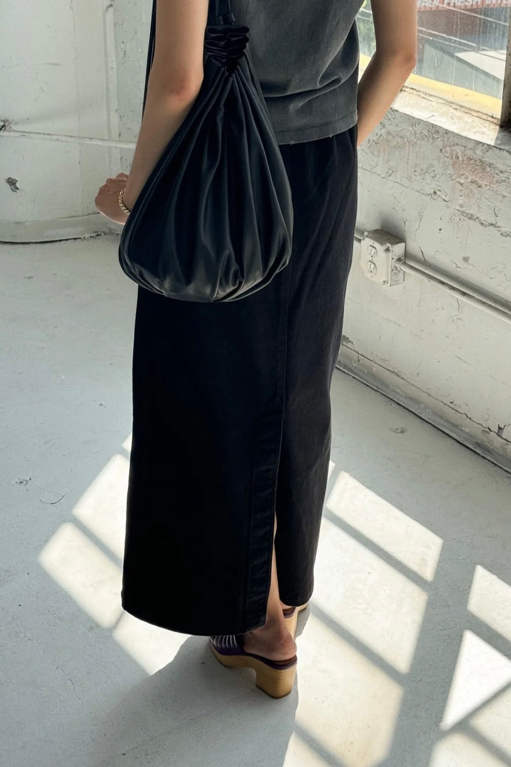 Le Bon Shoppe Long City Skirt / Black