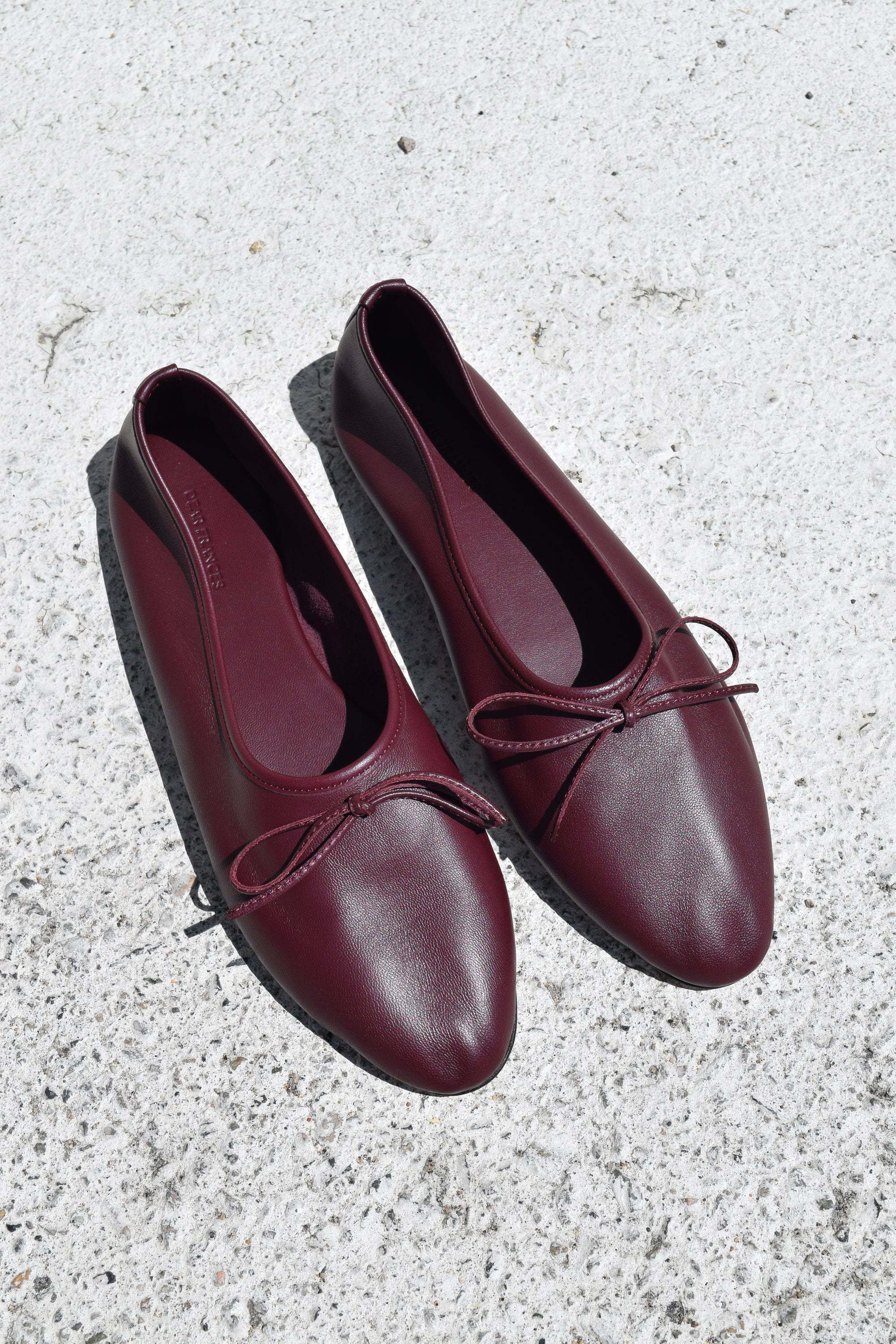 Gala Shoe with Bow / Bordeaux