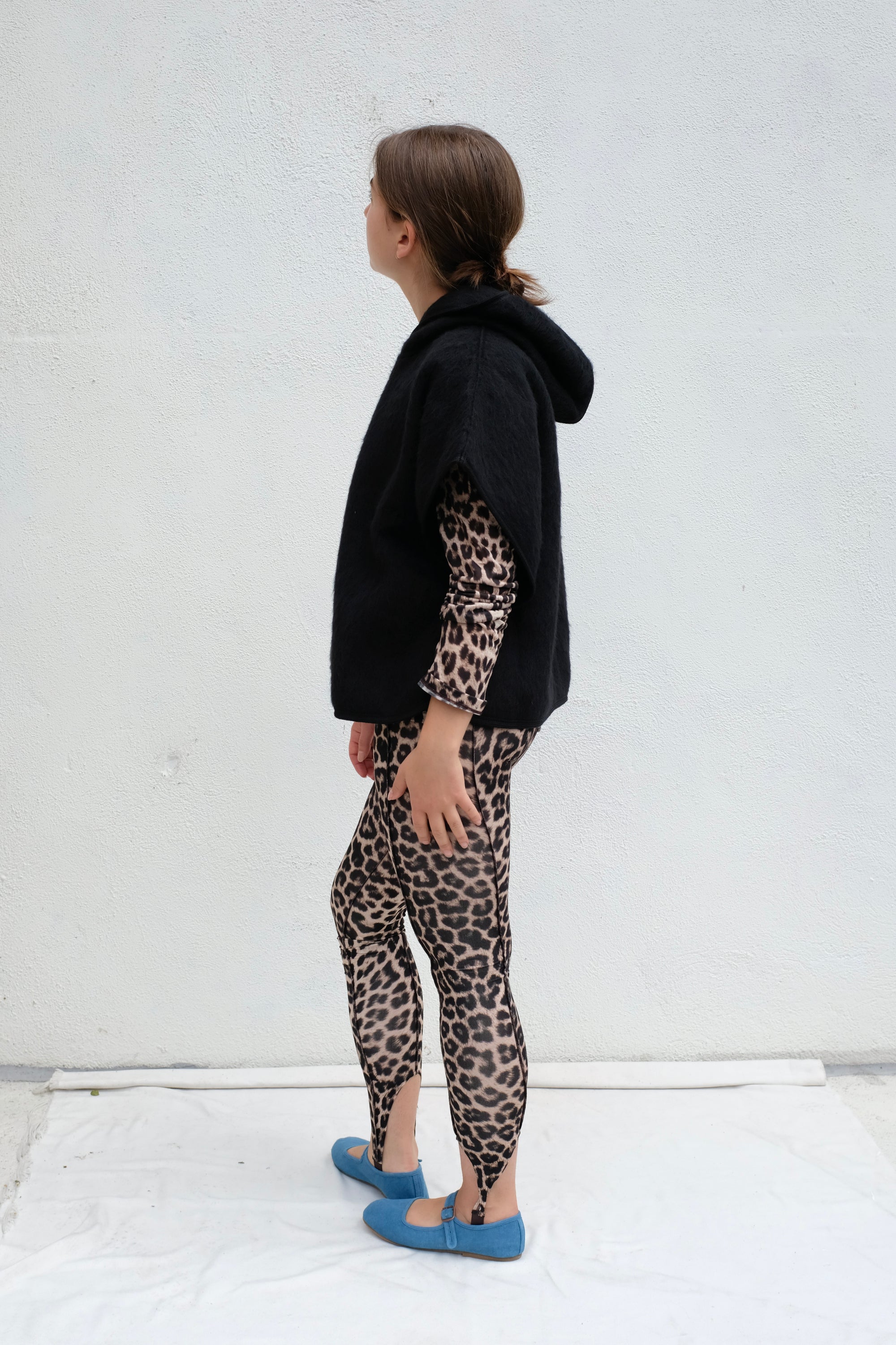 Baserange Fortu Hooded Vest / Black