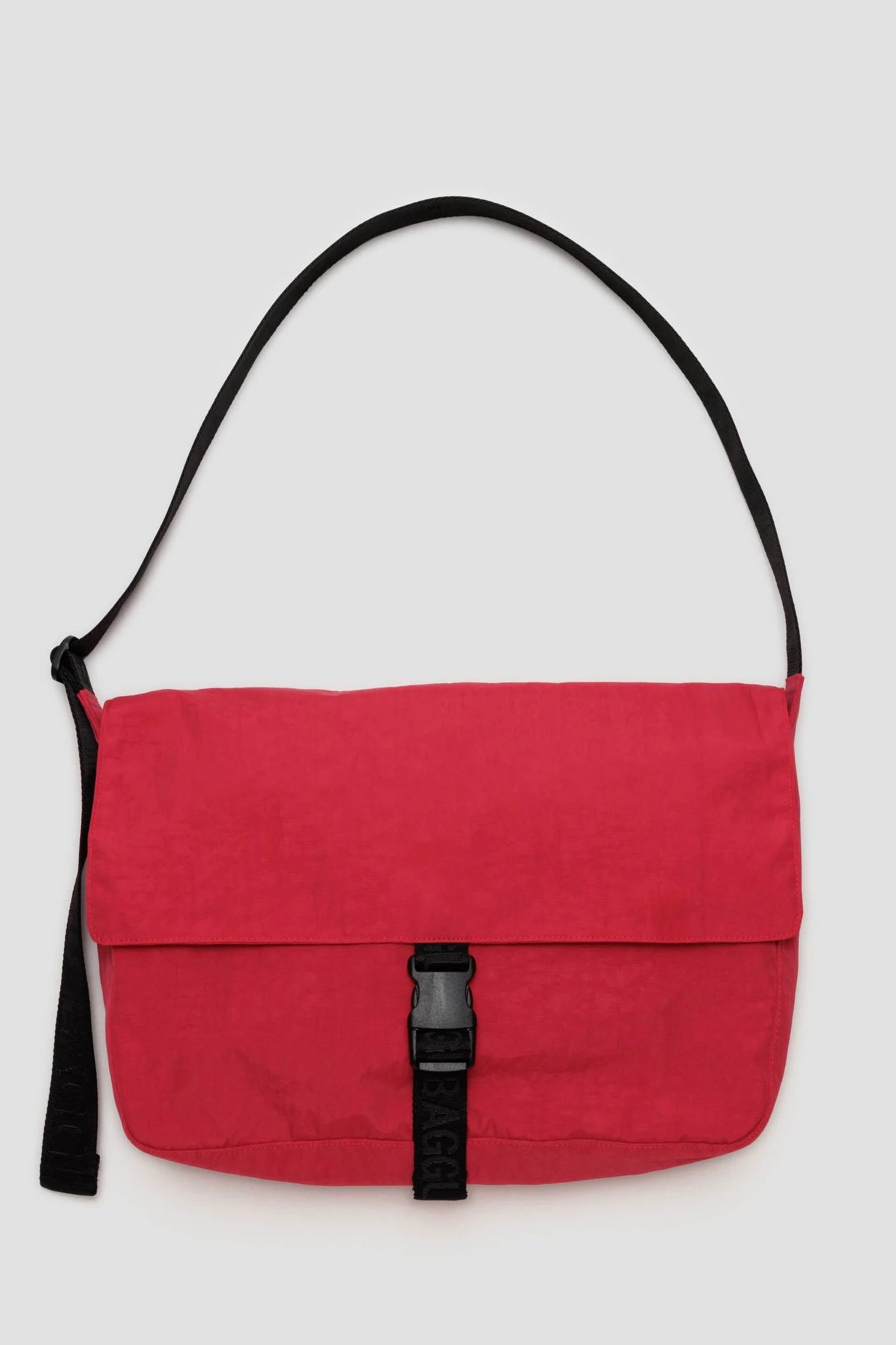 Baggu Nylon Messenger Bag / Candy Apple