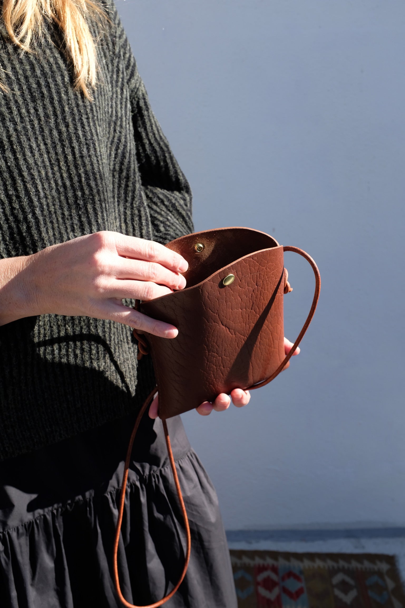 Loper & Haas Petite Arc Crossbody / Rugged Whiskey