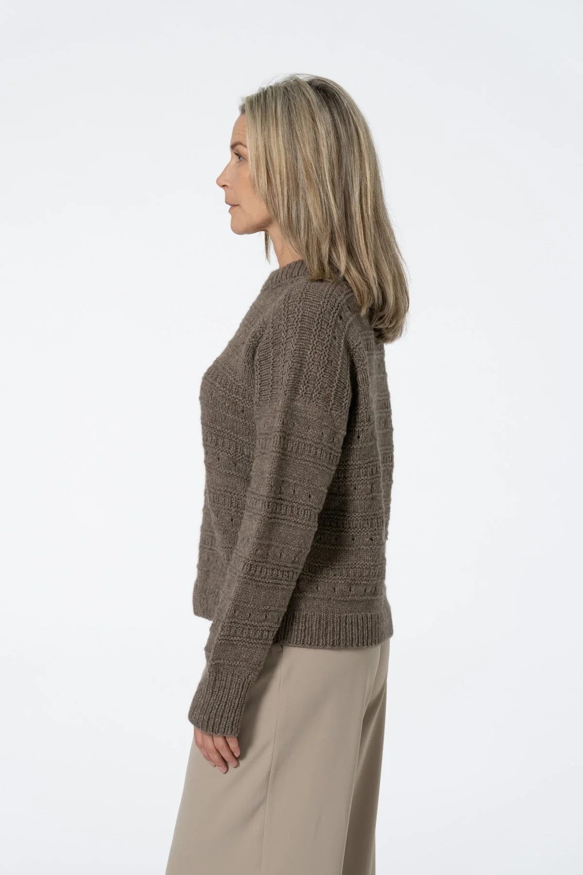 Dinadi Yak Handknit Structure Sweater / Oat Brown