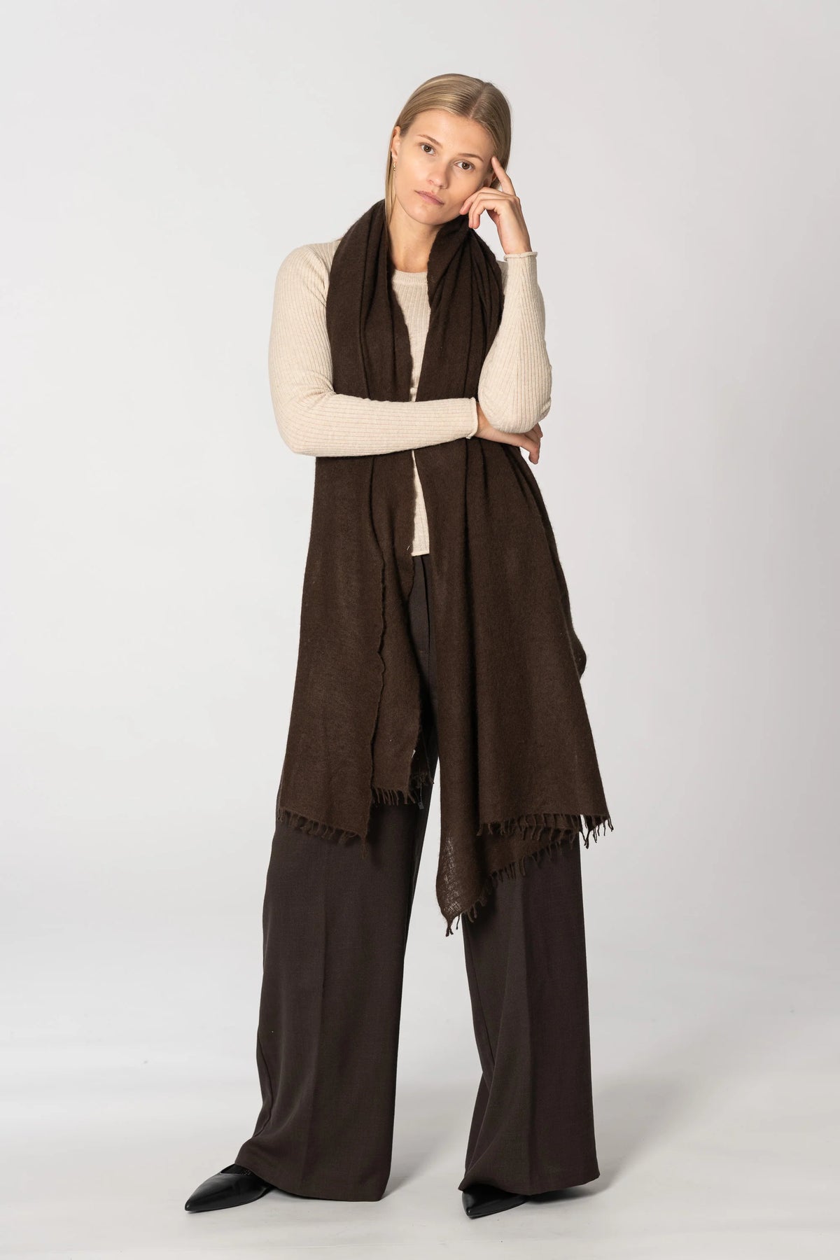 Dinadi Cashmere Felted Scarf / Espresso Brown