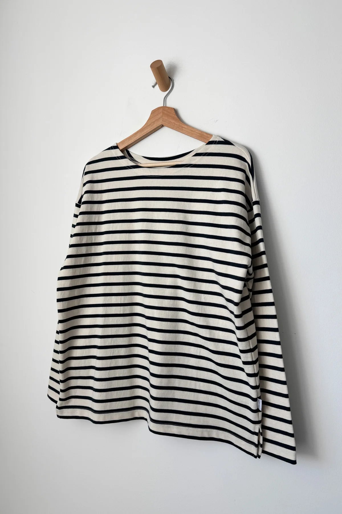 Le Bon Shoppe Marseille Boat Neck Top / Navy Stripe