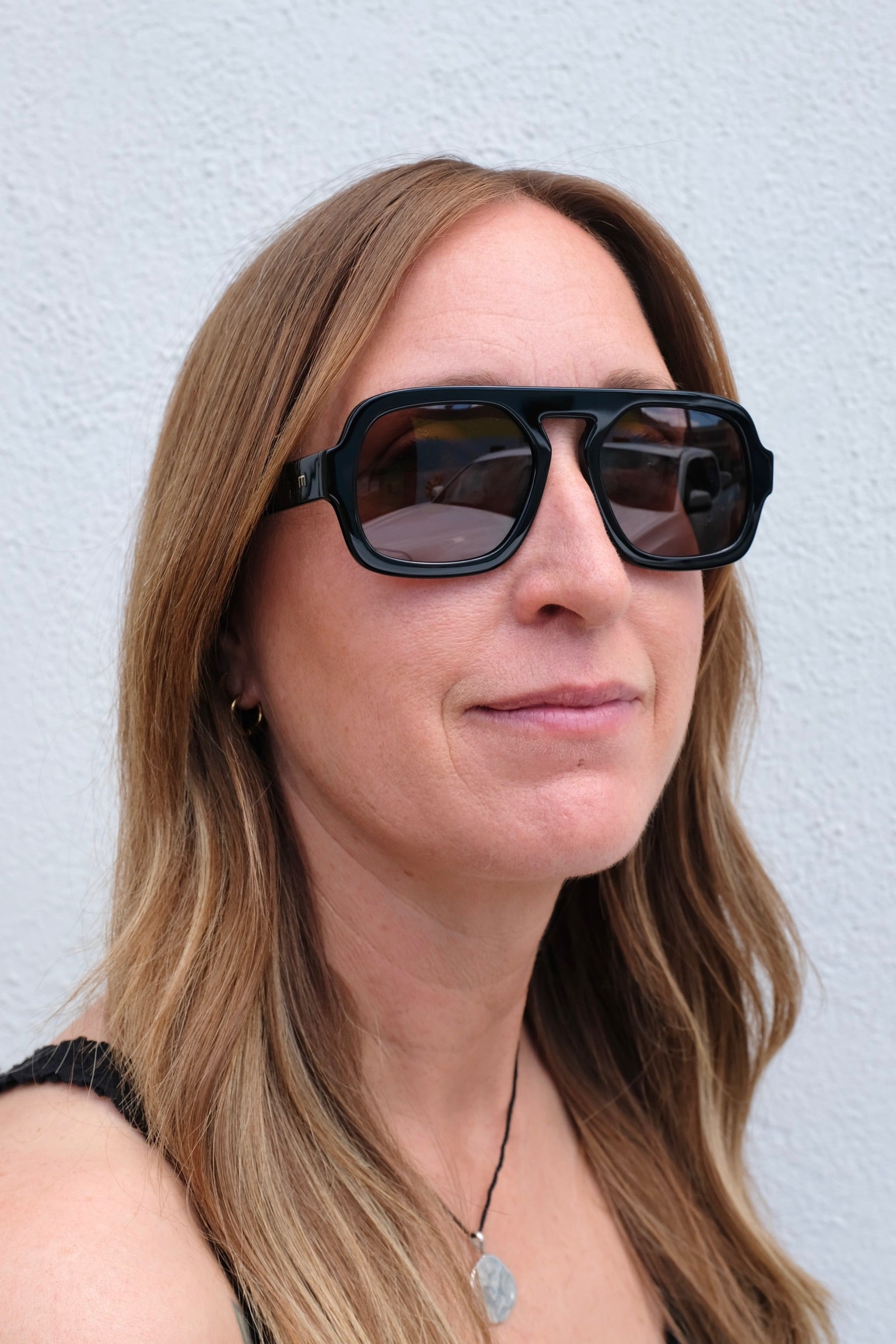 Jane Sunglasses / Gloss Black Dark Lens
