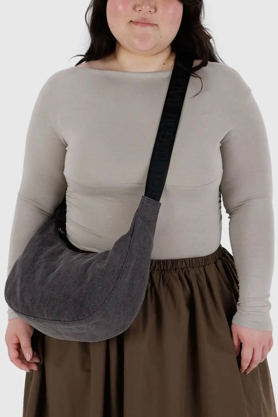 Baggu Medium Denim Crescent Bag / Washed Black Denim