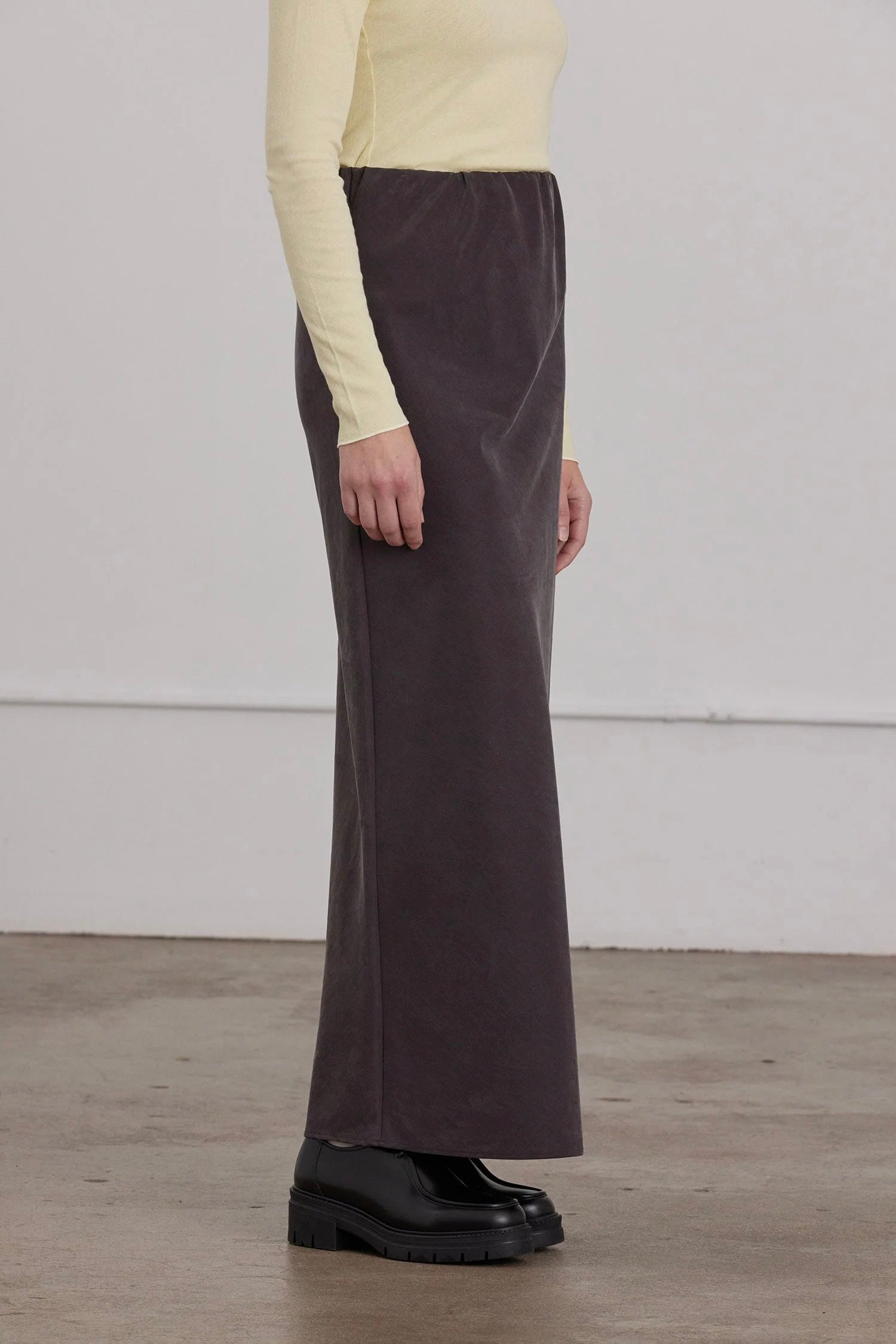 Bias Skirt / Dark Plum