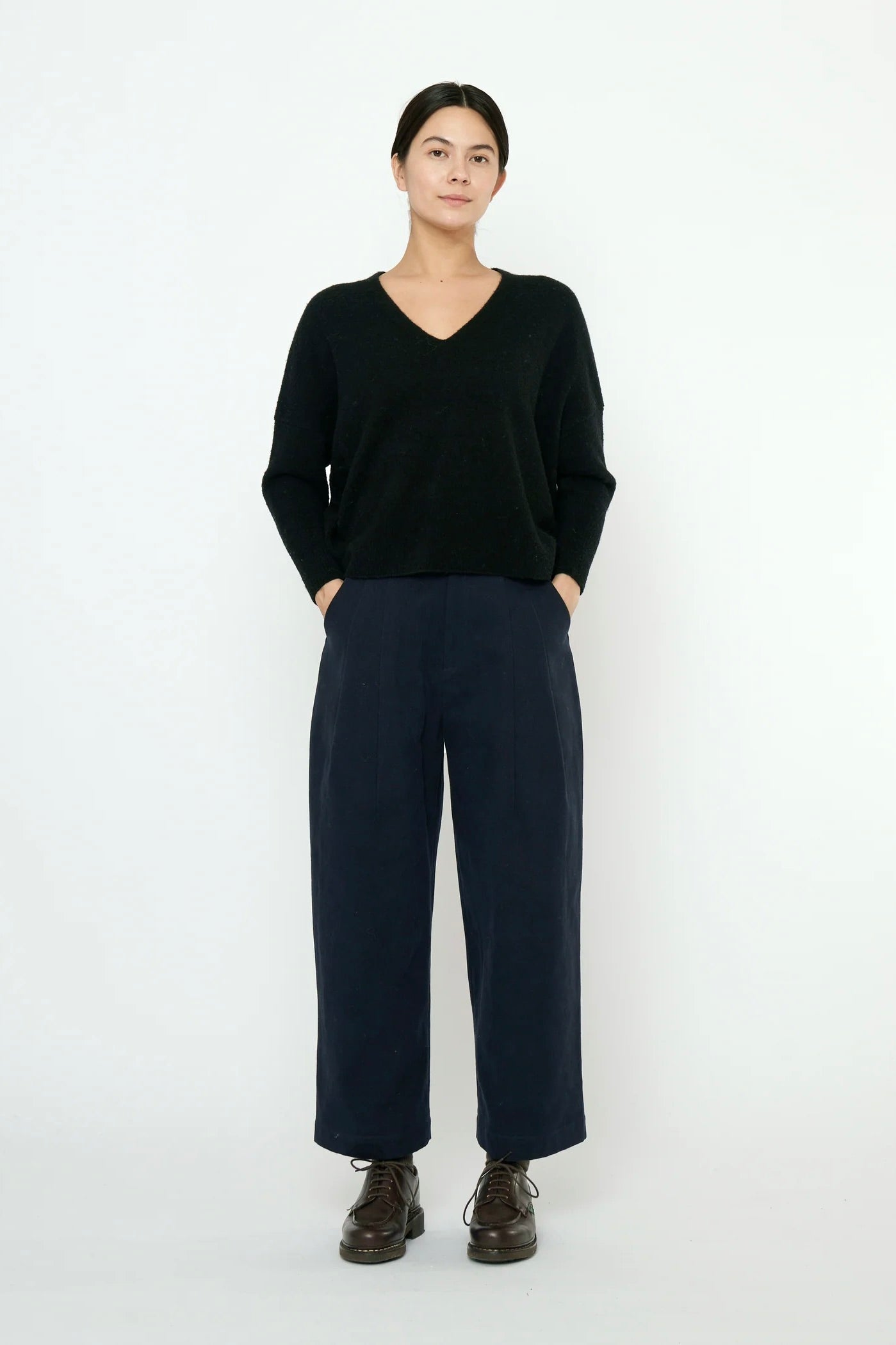 7115 by Szeki V-Neck Sweater / Black