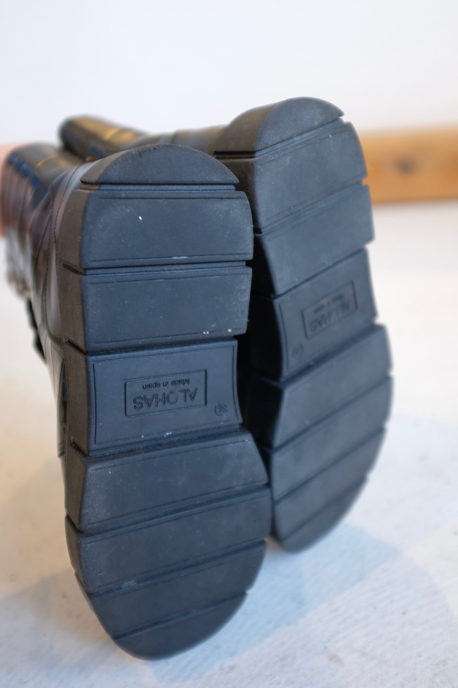 Pre-loved / Alohas Can Can Boot / Size 38