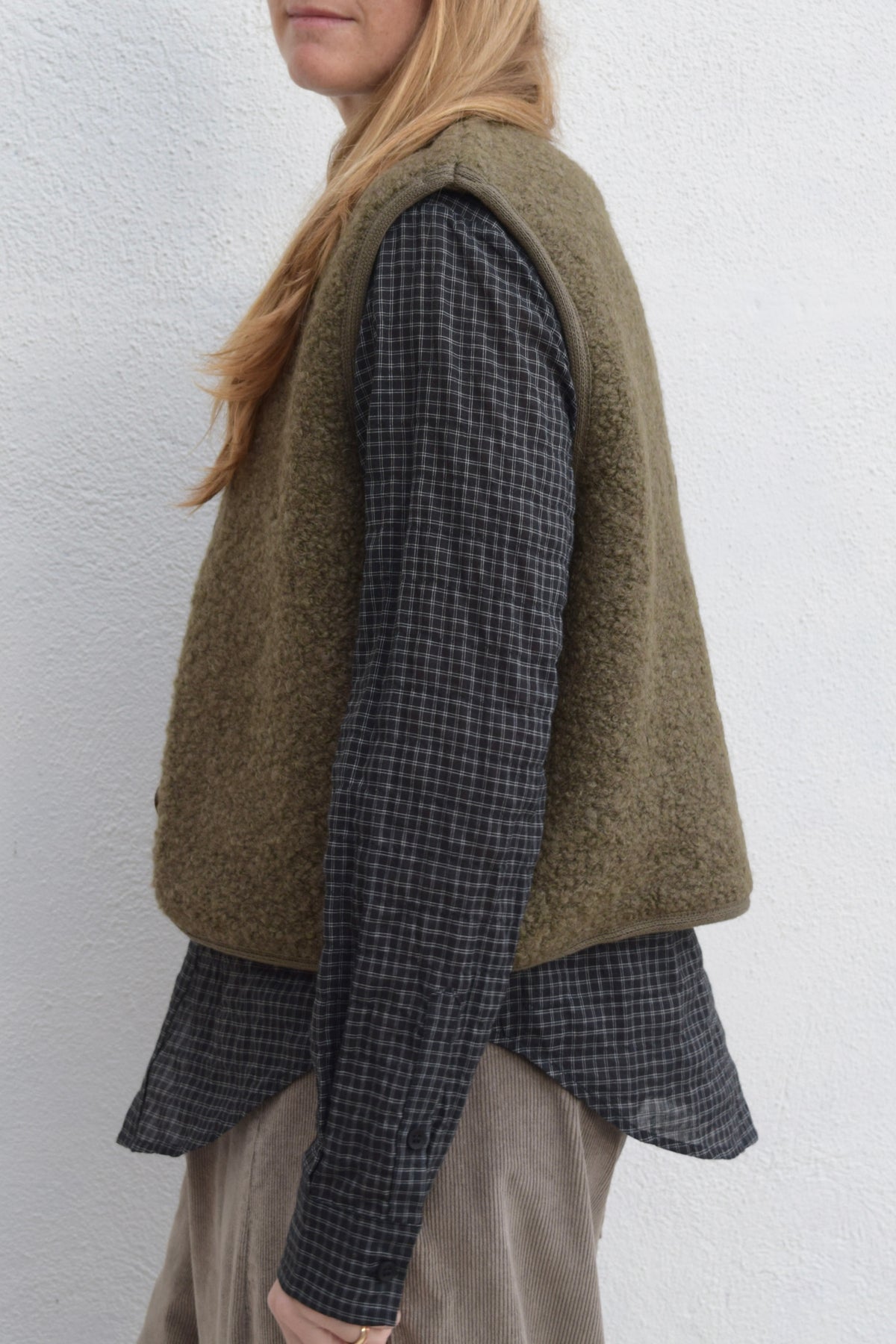 L'Envers Luce Vest / Khaki Curly Alpaca
