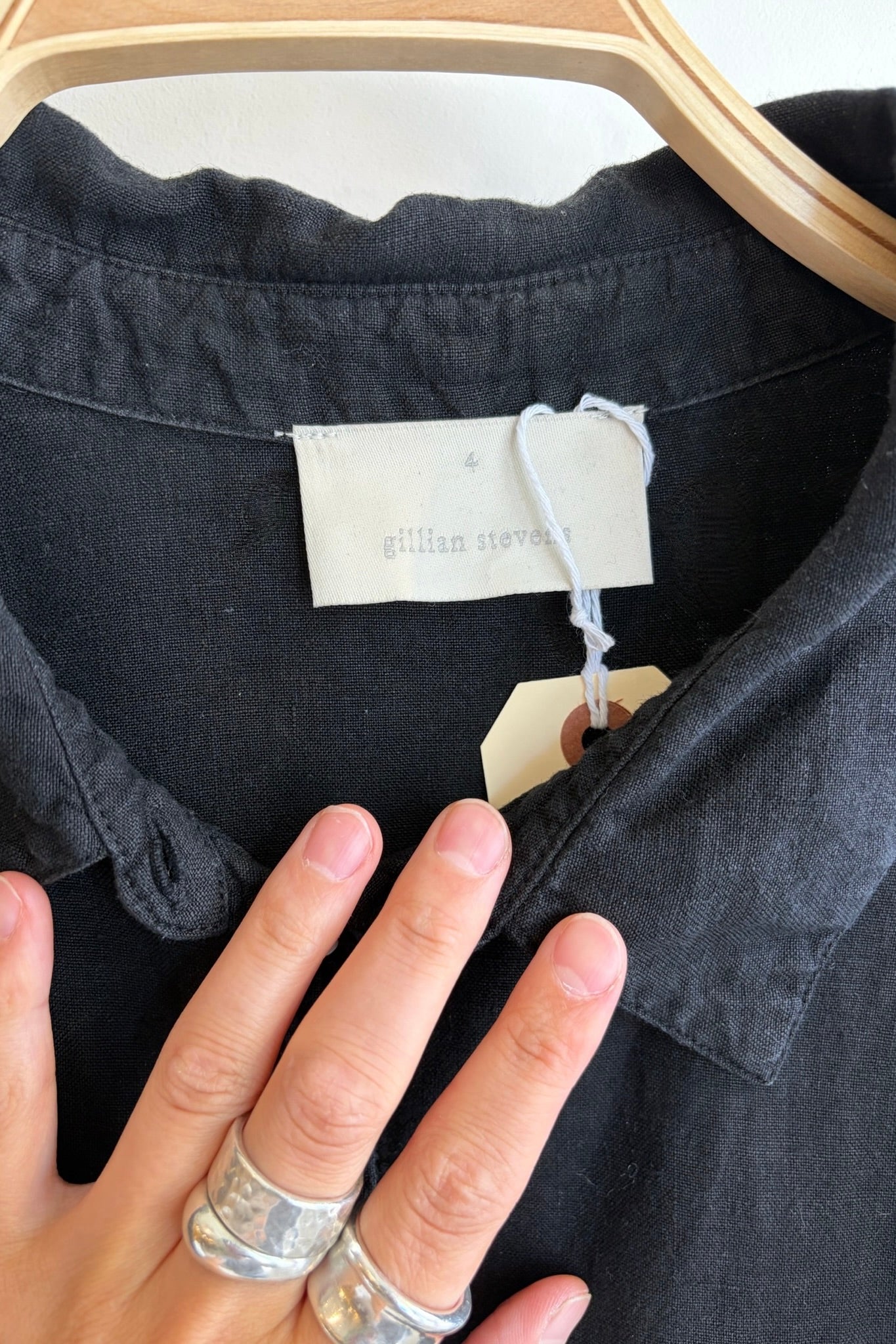 Pre-Loved / Gillian Stevens Lee Shirt / Black / Size 4