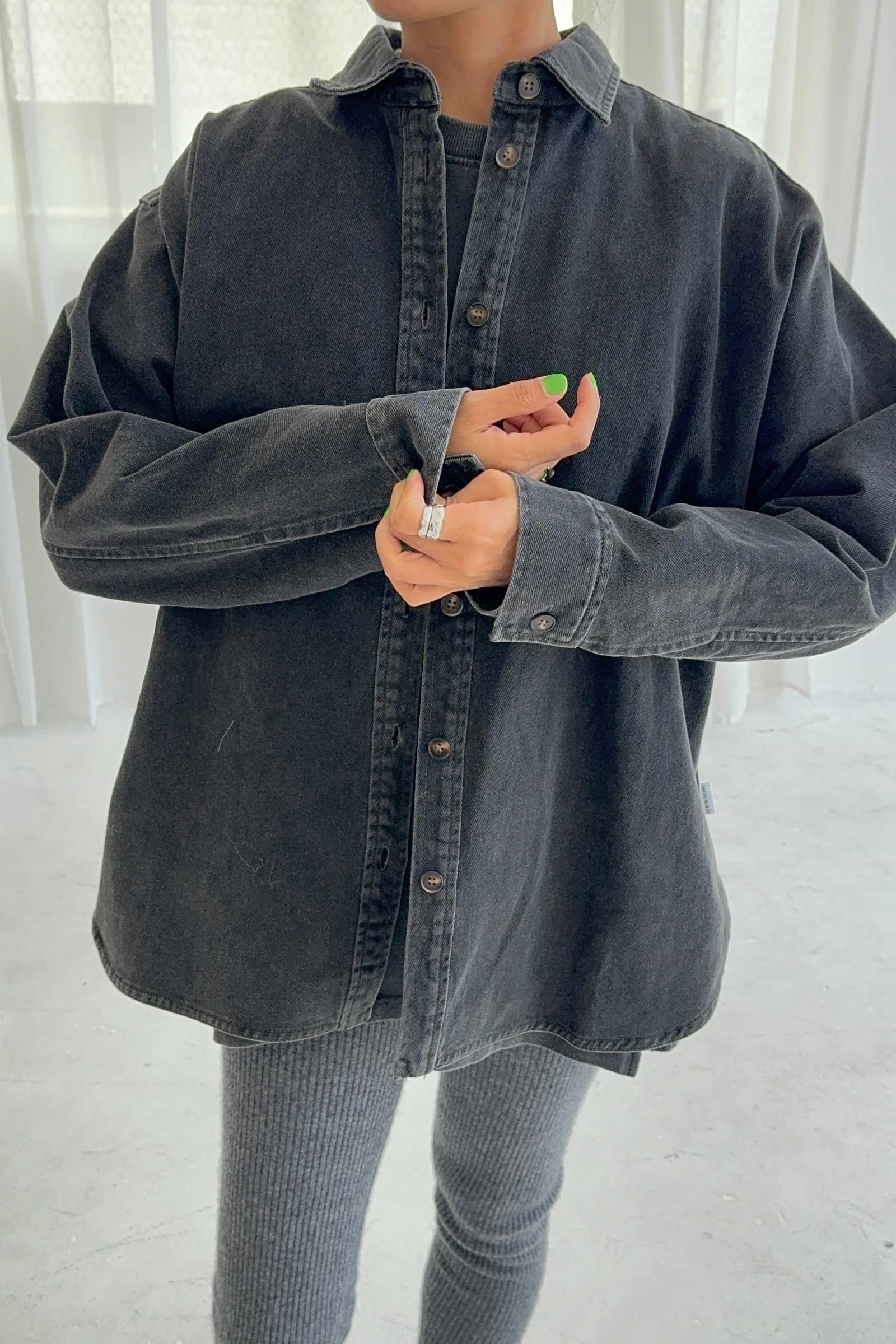 Le Bon Shoppe Theo Shirt / Black Denim