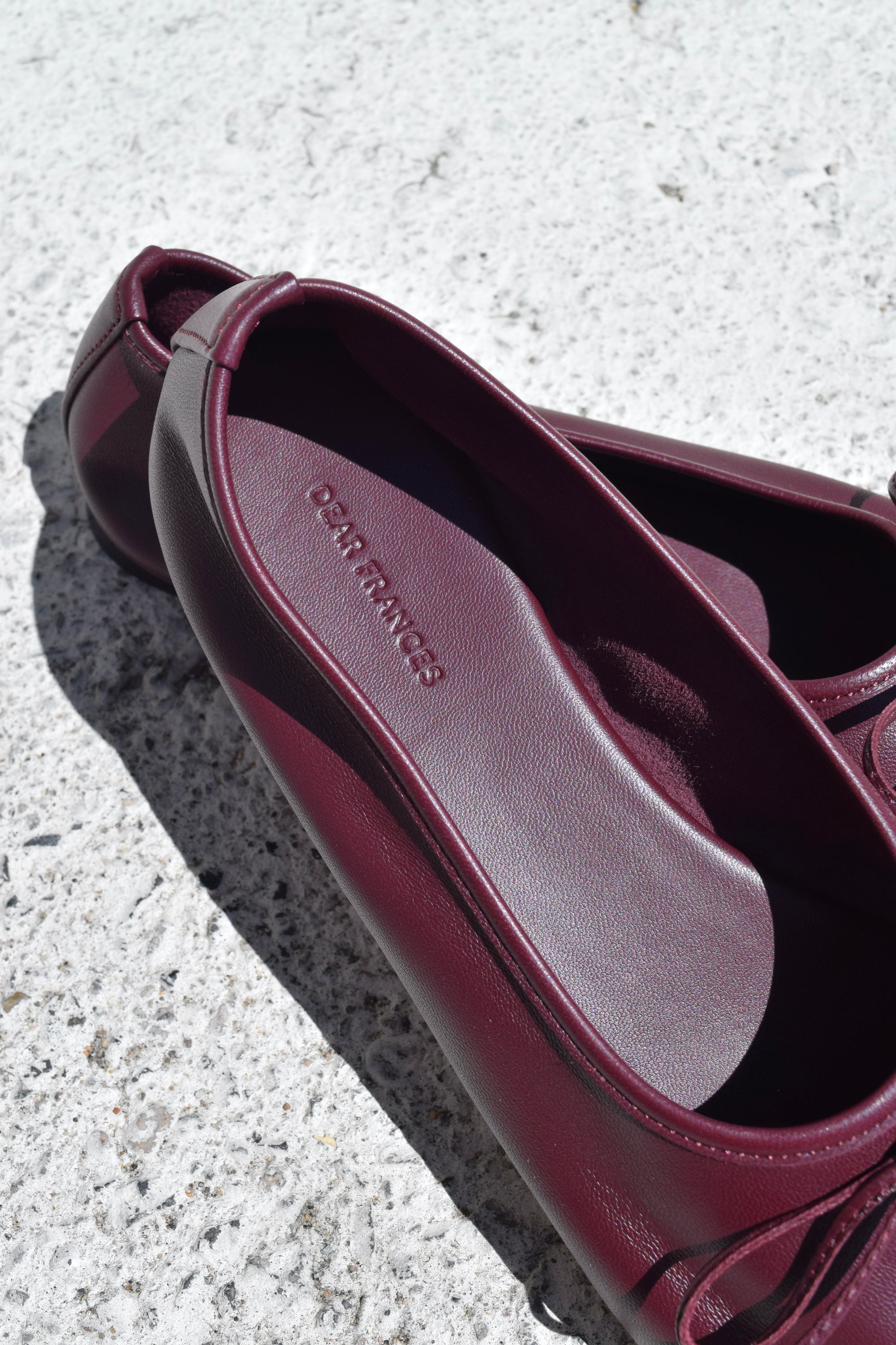 Gala Shoe with Bow / Bordeaux