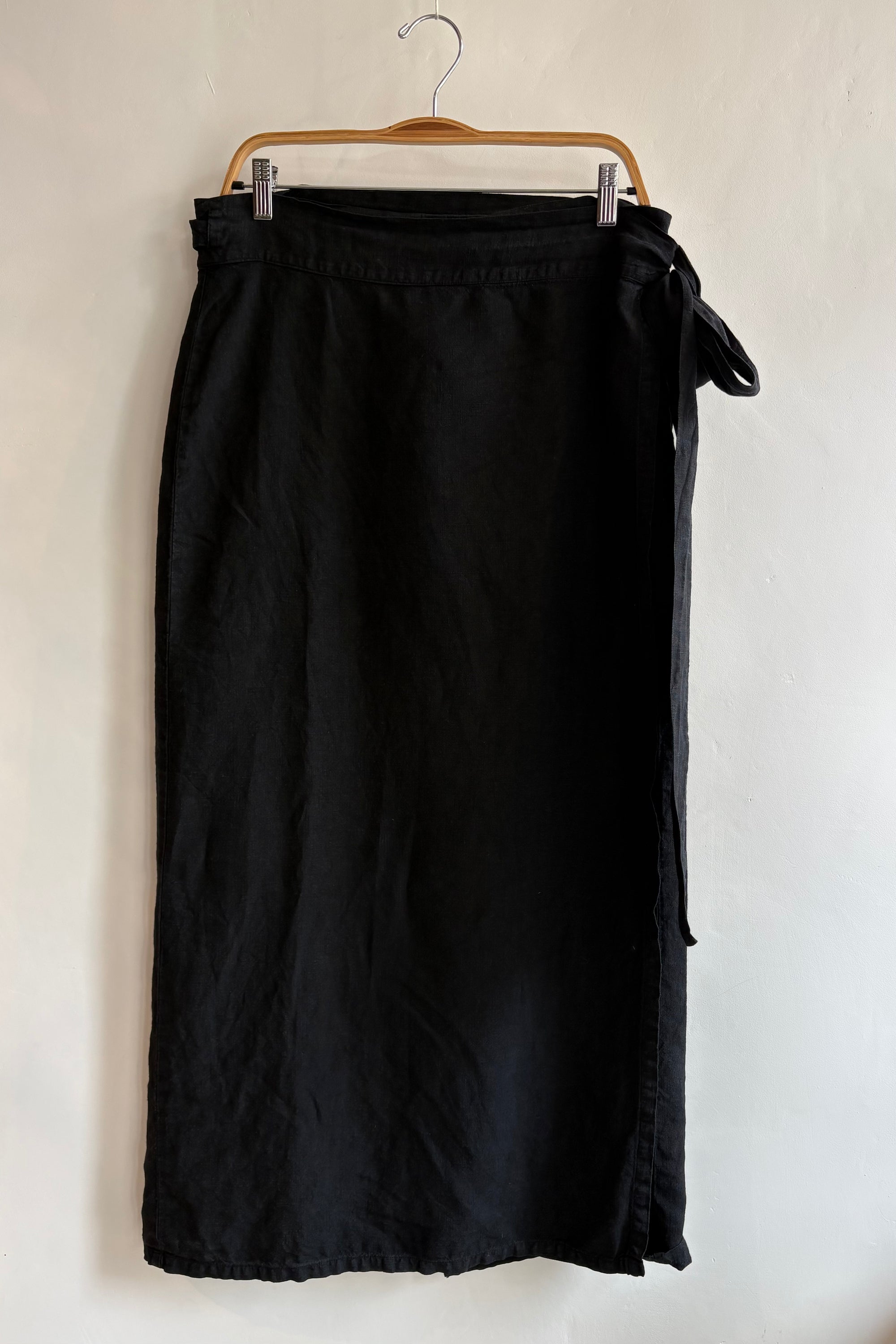 Pre-Loved / Gillian Stevens Pauline Wrap Skirt / Noir / 4