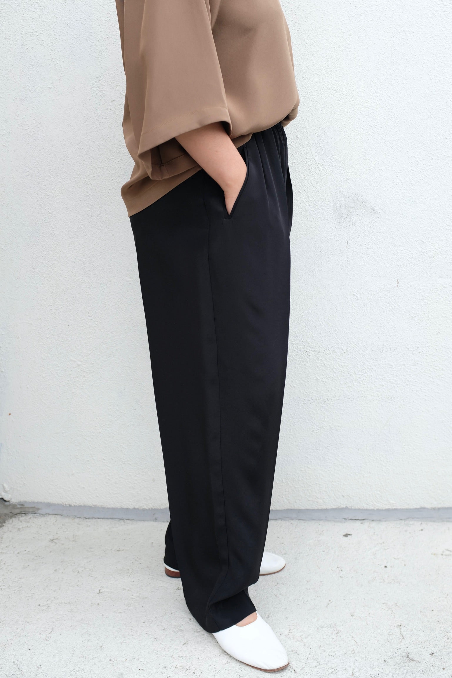 Modern Weaving Relaxed Lean Trouser / Black