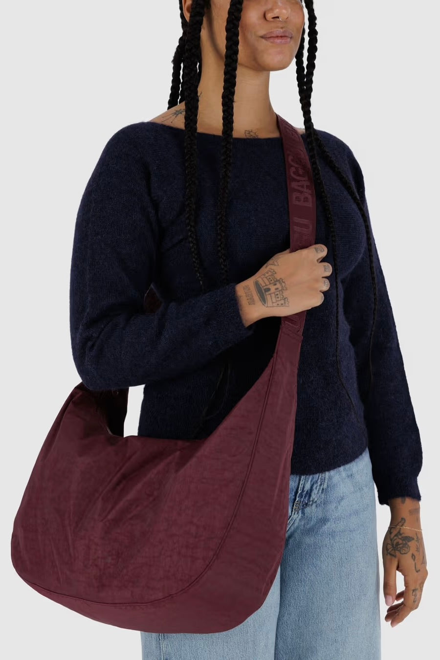 BAGGU Large Nylon Crescent Bag / Mahogany