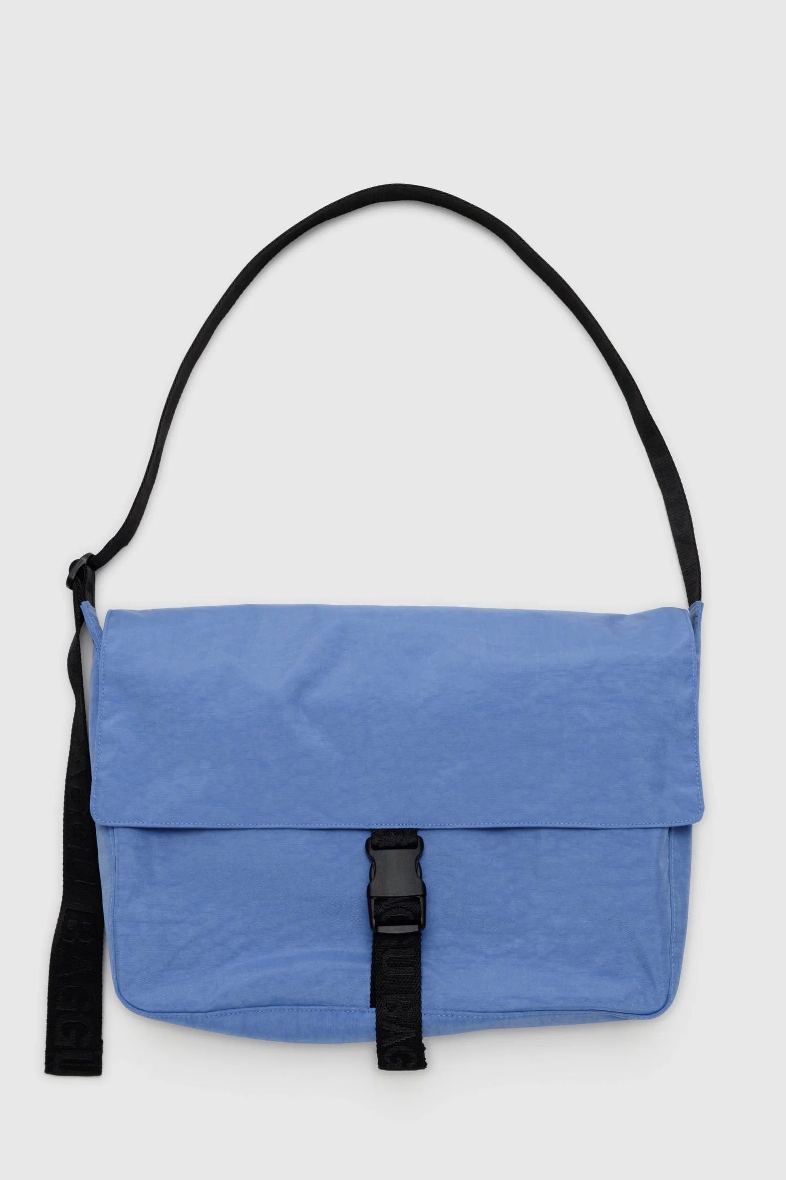 Baggu Nylon Messenger Bag / Pansy Blue