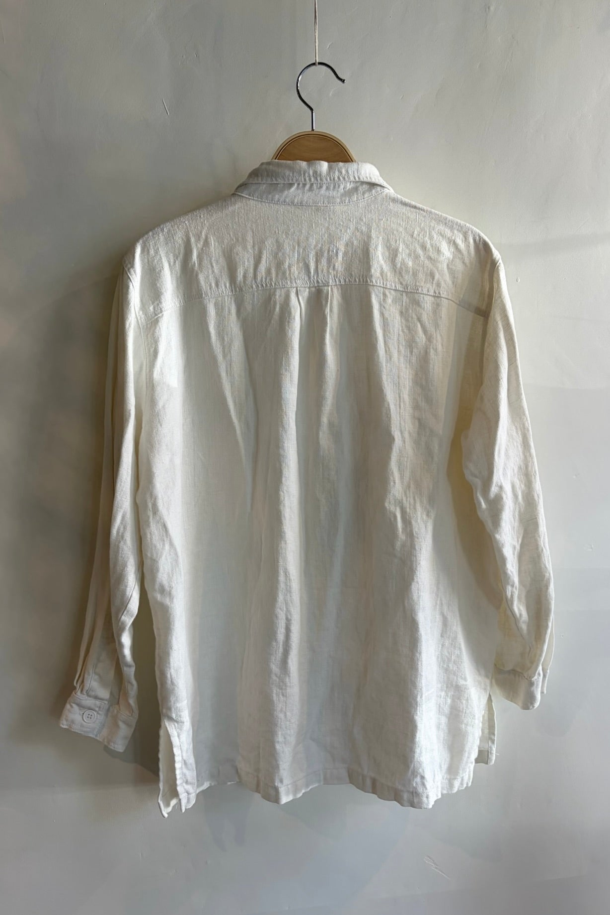 Pre-Loved / Shelter Lloyd Button up / White / Size XS