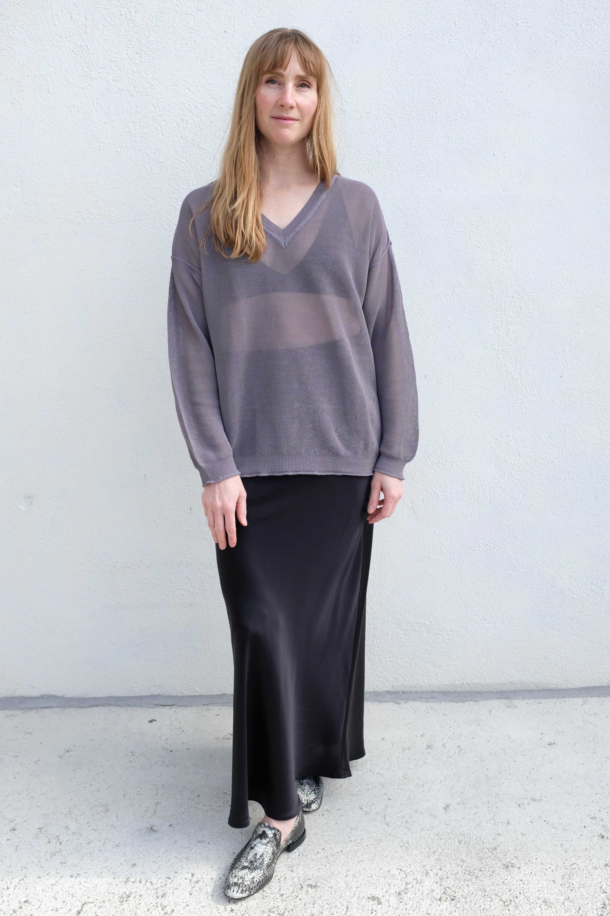 Baserange Dydine Midi Skirt / Black