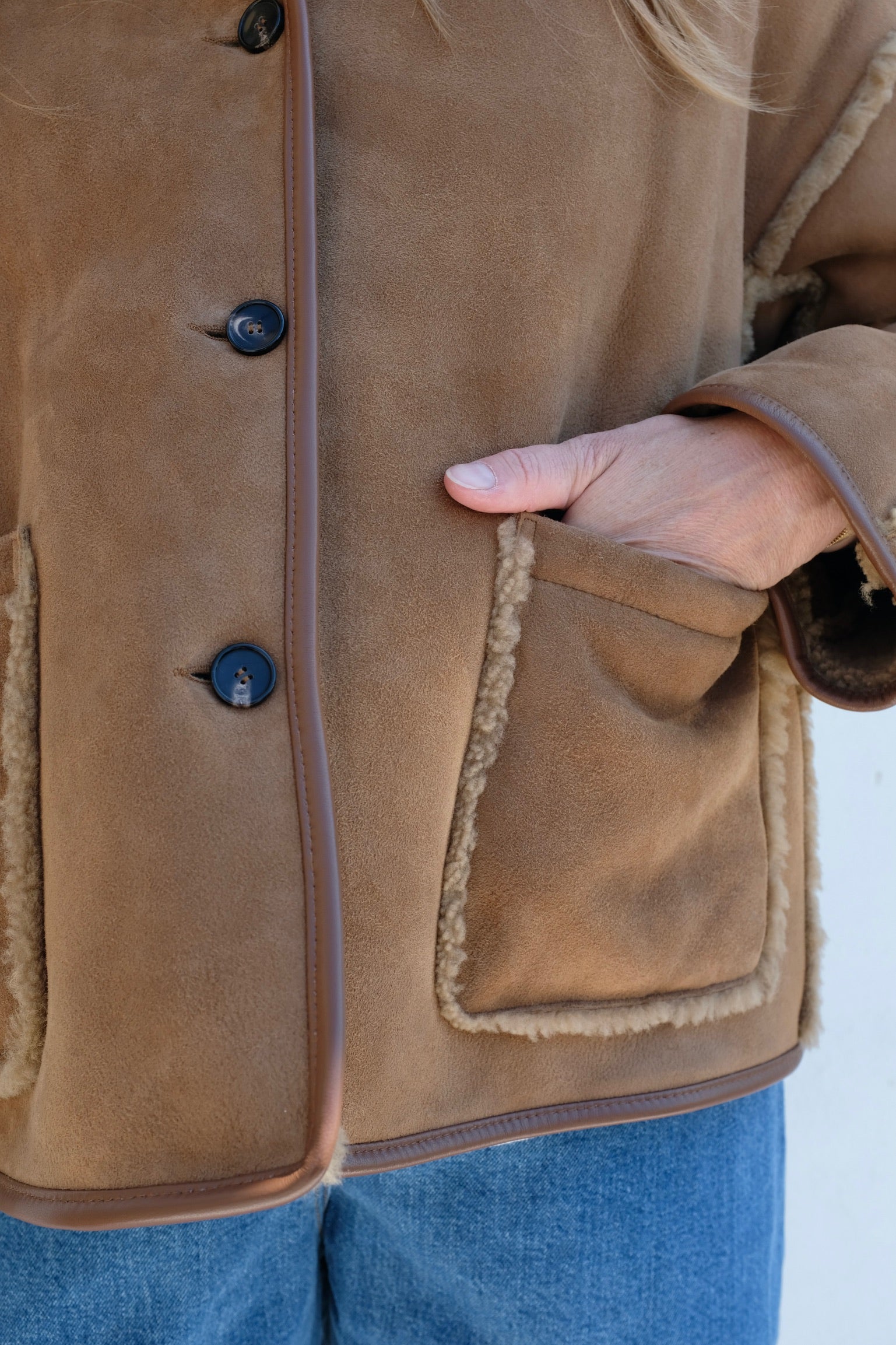 Suede Back Curly Hair Seam Out Avis Jacket / Tan