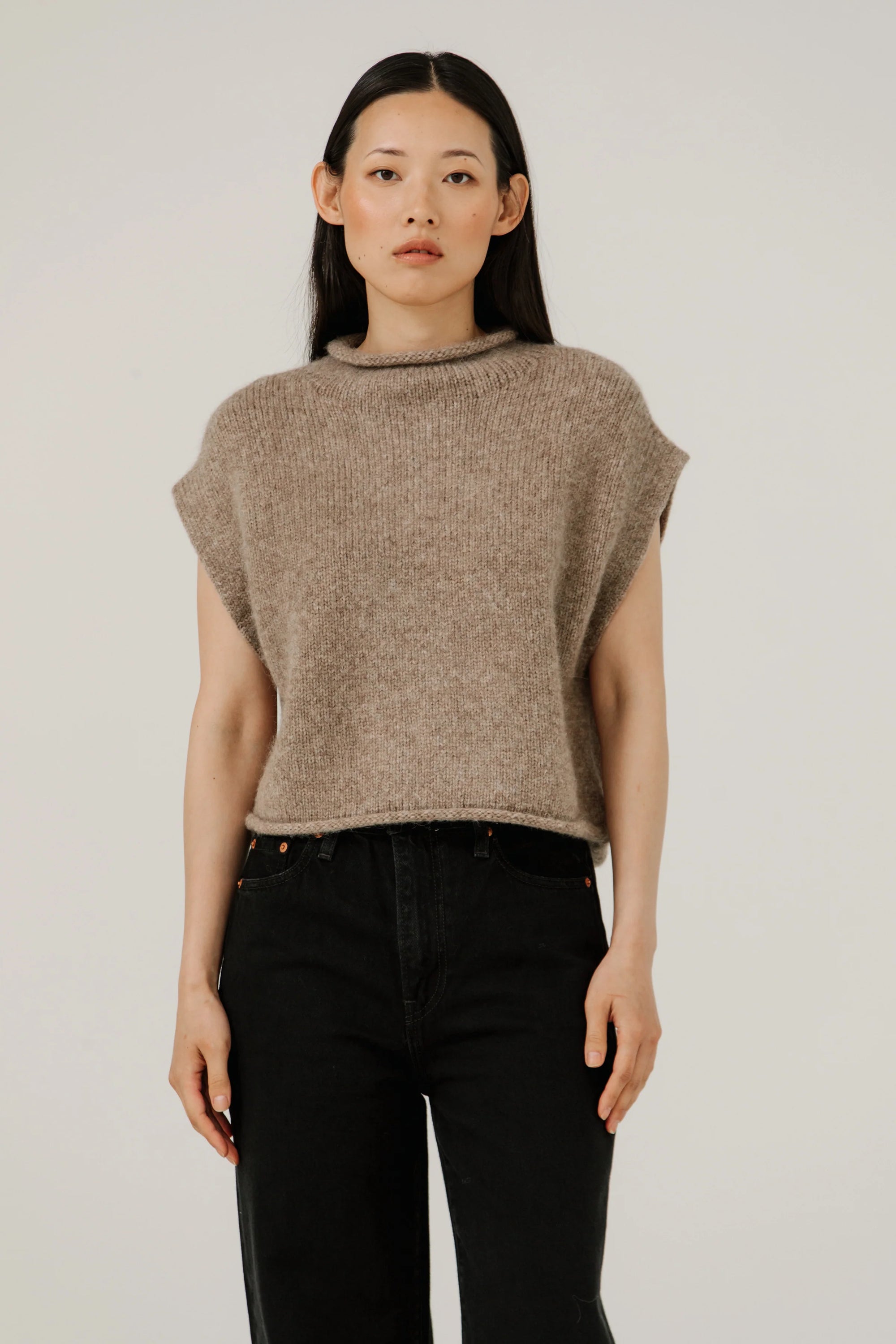Bare Knitwear Alpaca Iris Vest / Dark Fawn