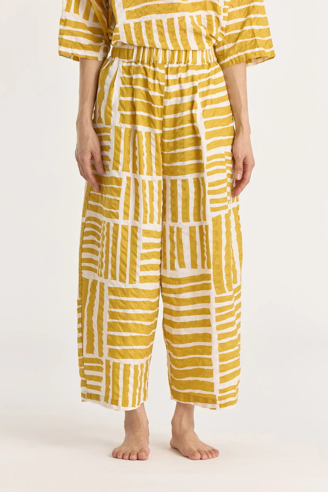 Black Crane Wide Pants / Gold Print