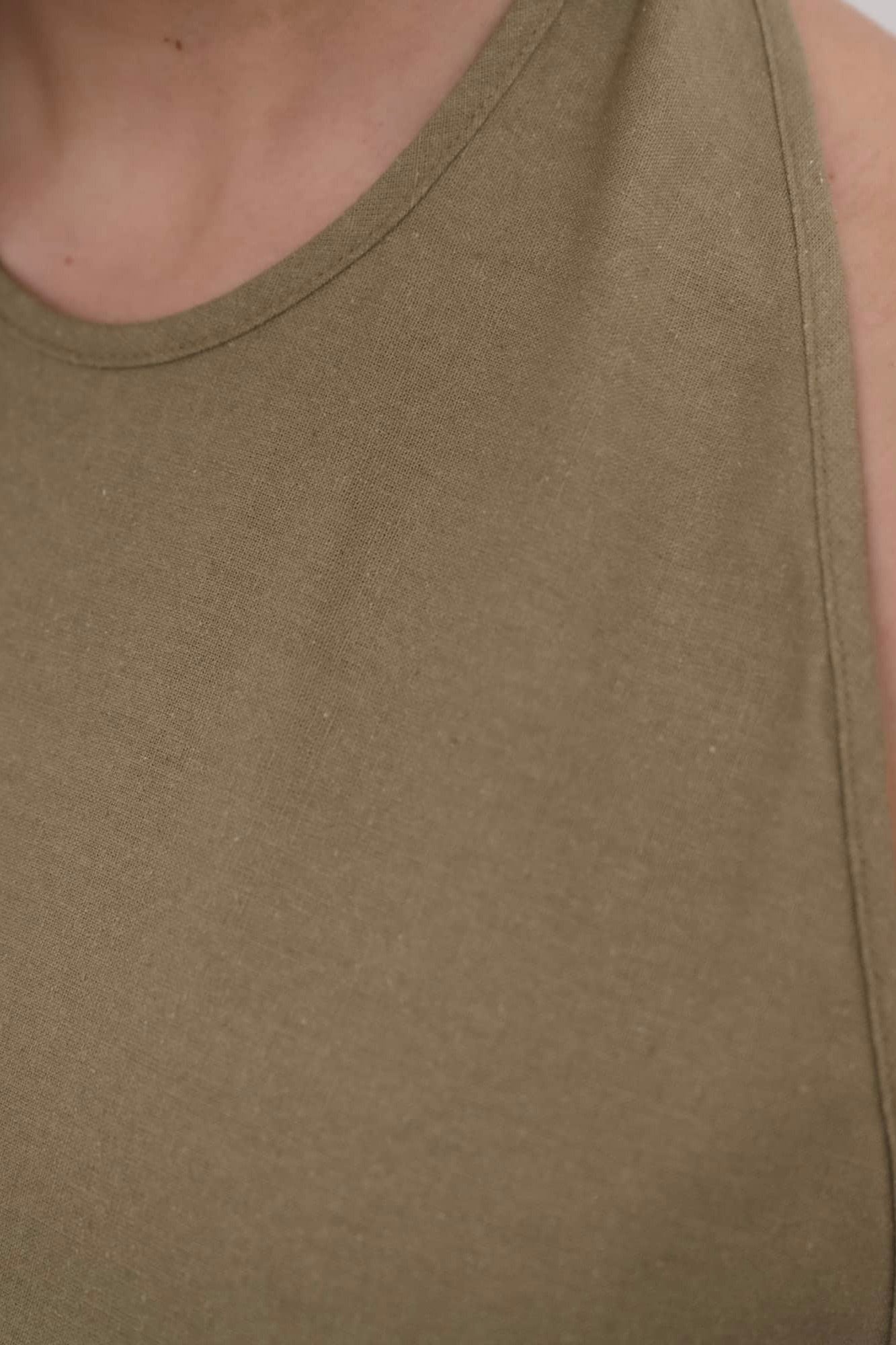 Baserange Apron Dress / Lua Green