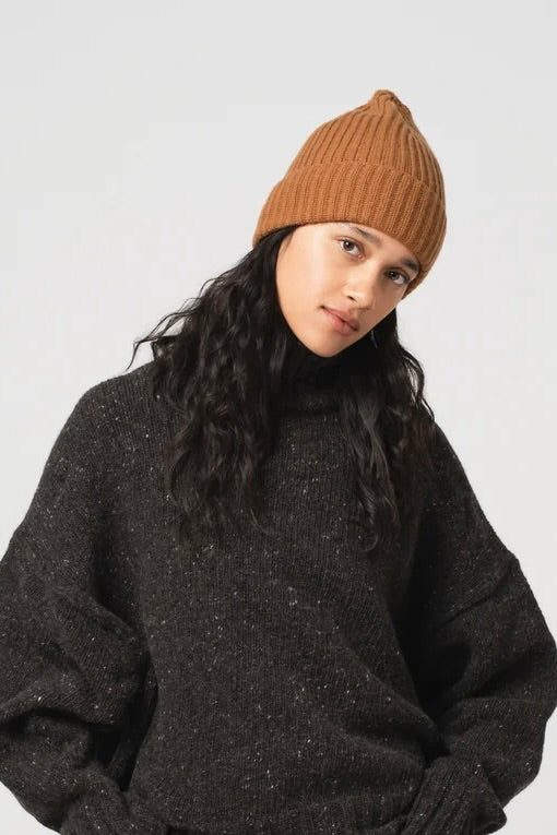 Girls of Dust Wool Cashmere Beanie / Capuccino