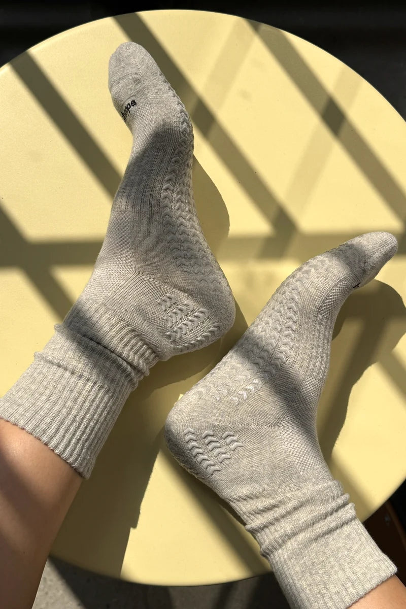 Le Bon Shoppe Grip Gym Socks / Grey + Grey