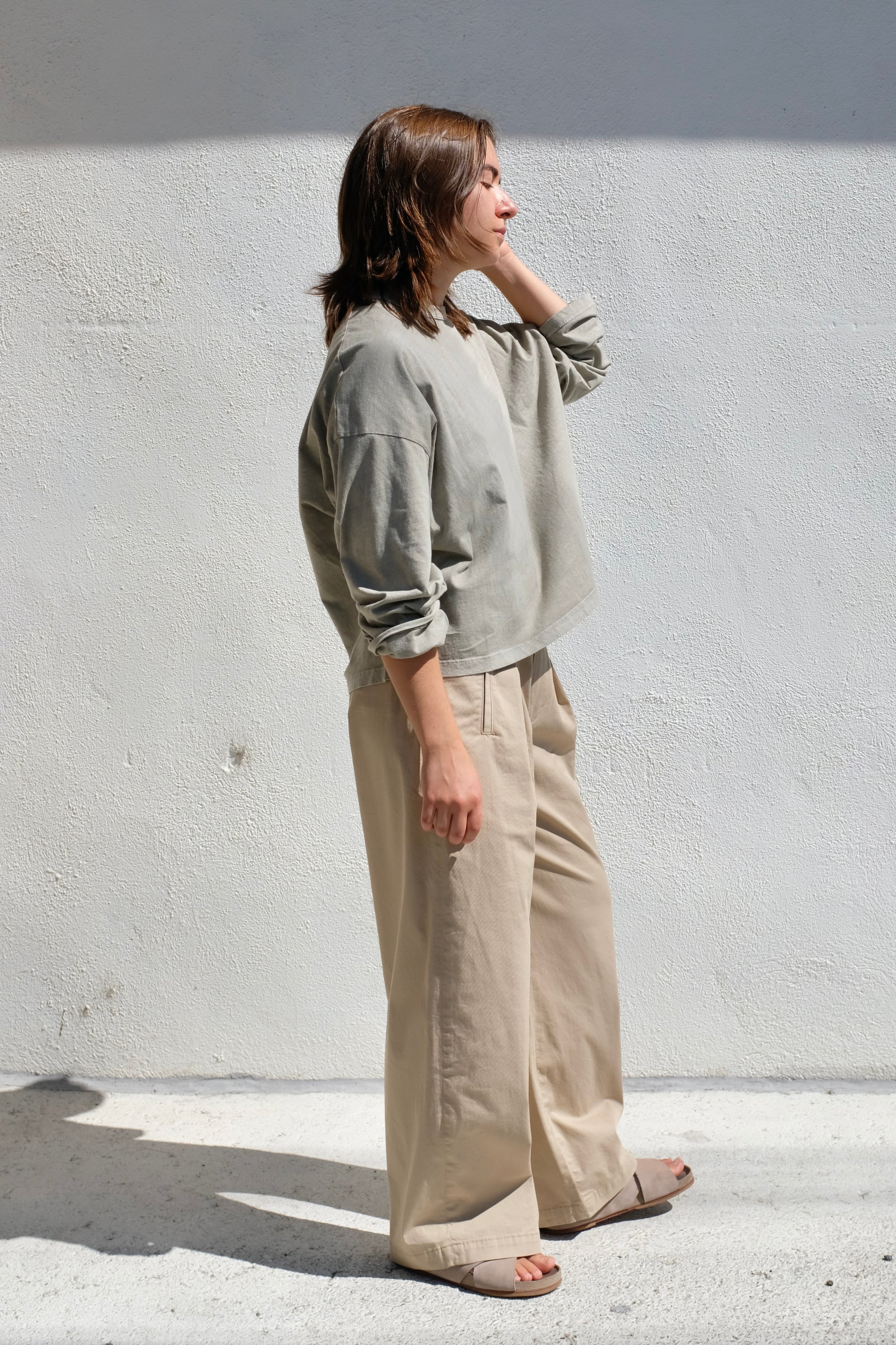 Black Crane Wide Long Sleeve Tee / Limestone