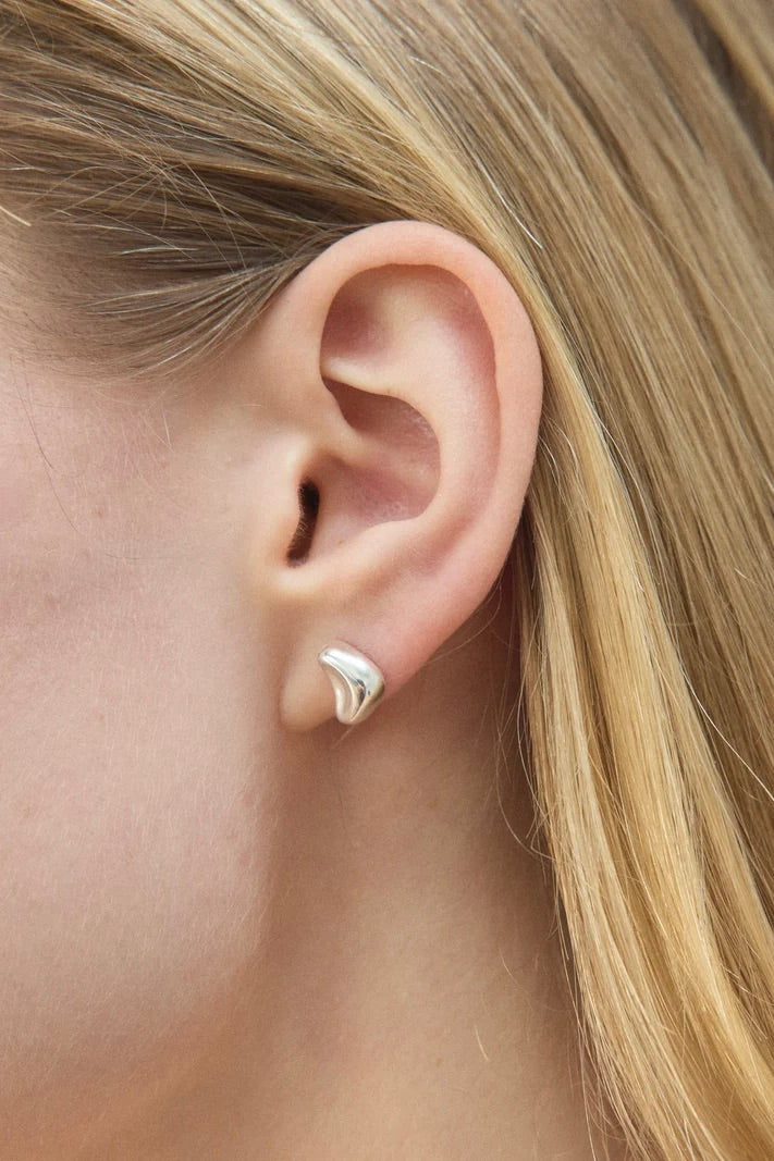 Mila Studs / Sterling Silver