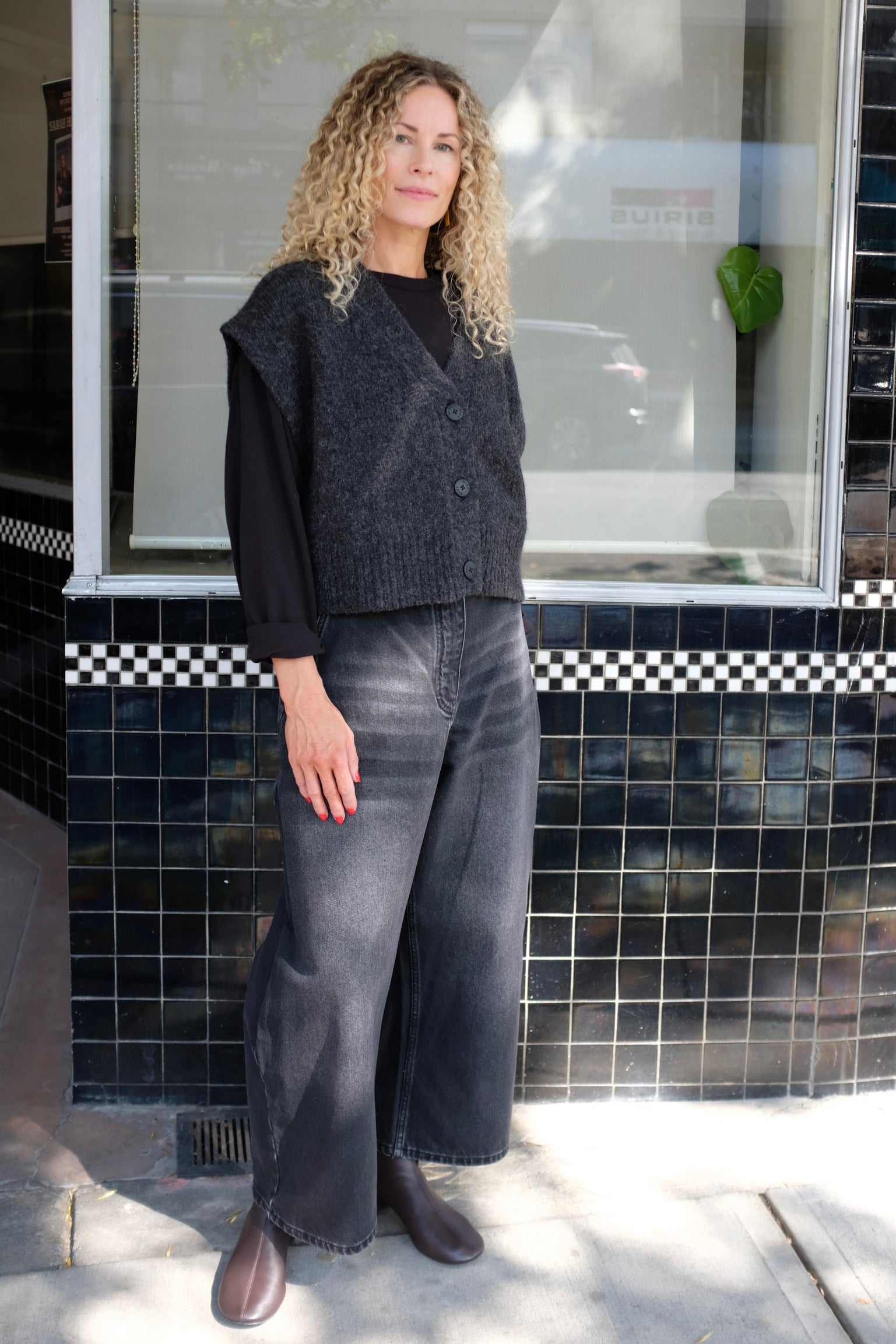 Alpaca Button Down Vest / Basalt
