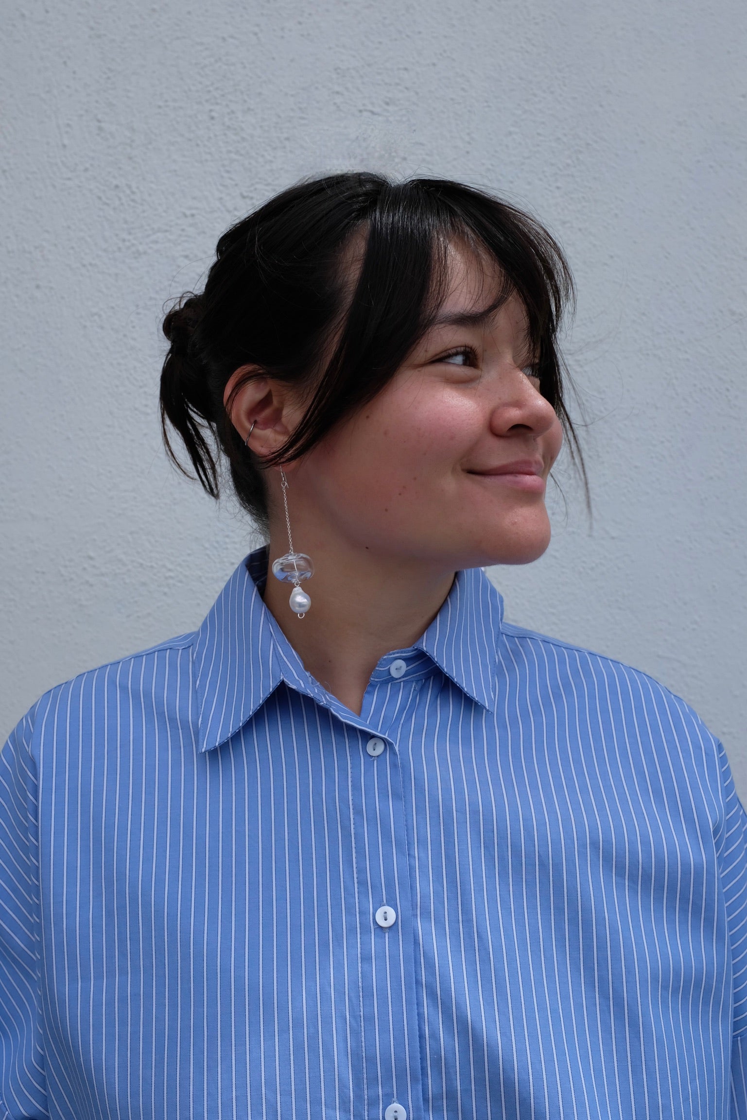 Levens Chained Pearl Earrings / Clear