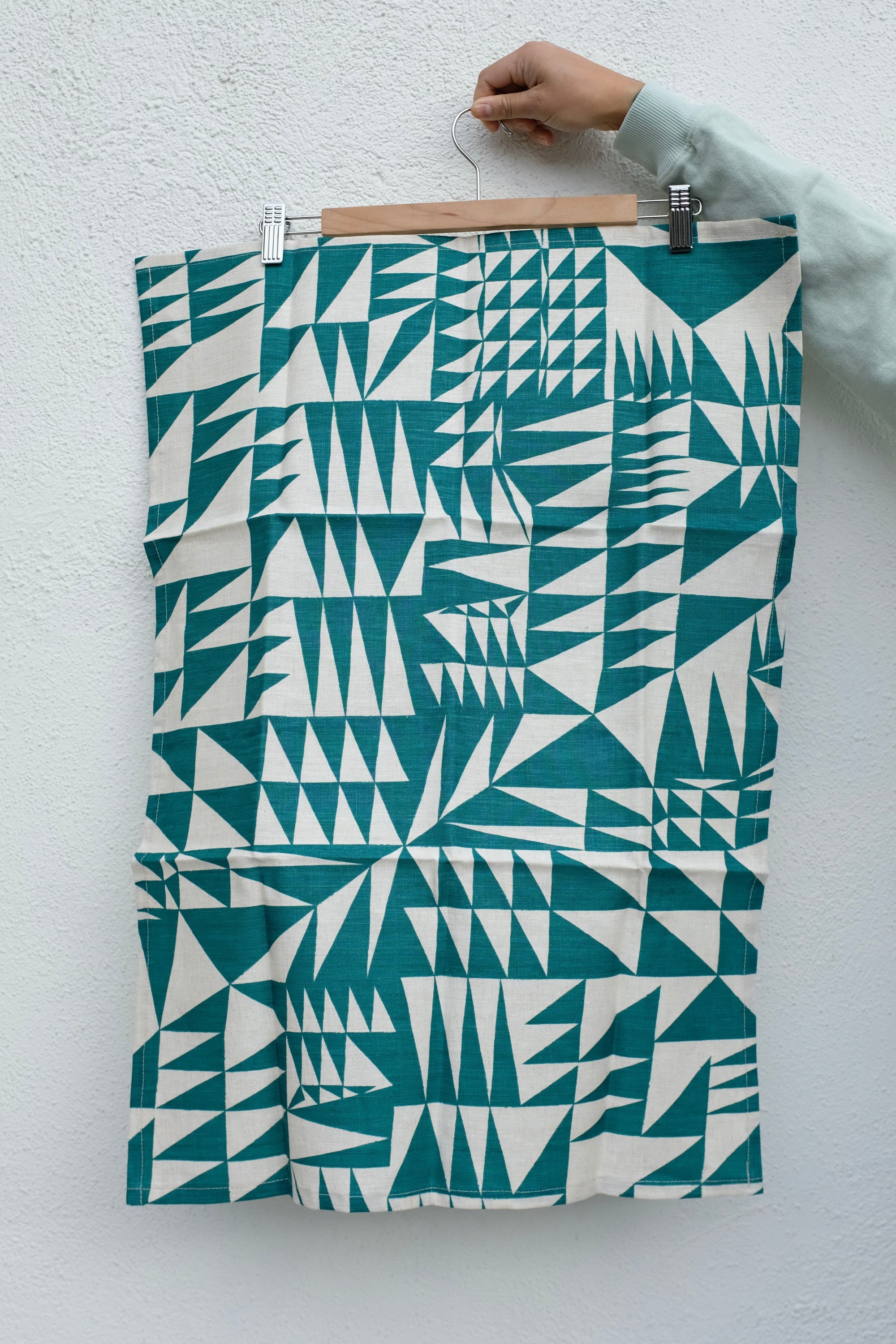 Banquet Tea Towels / Green Triangles