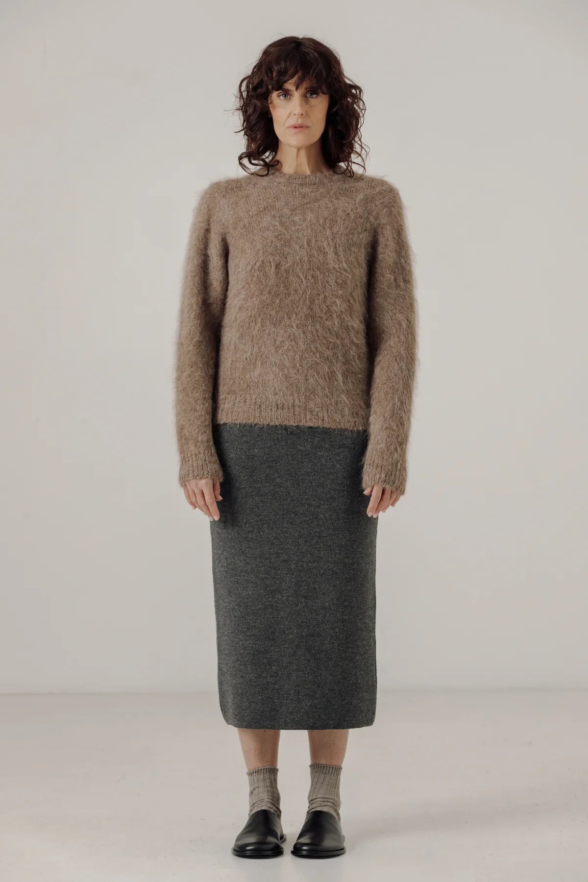 Bare Knitwear Suri Alpaca Crewneck / Taupe