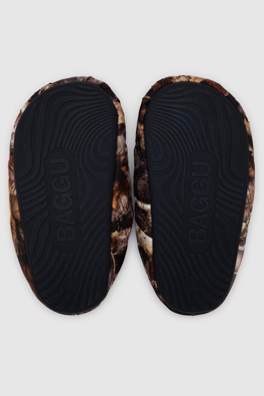 Baggu Puffy Slippers / Photo Forest