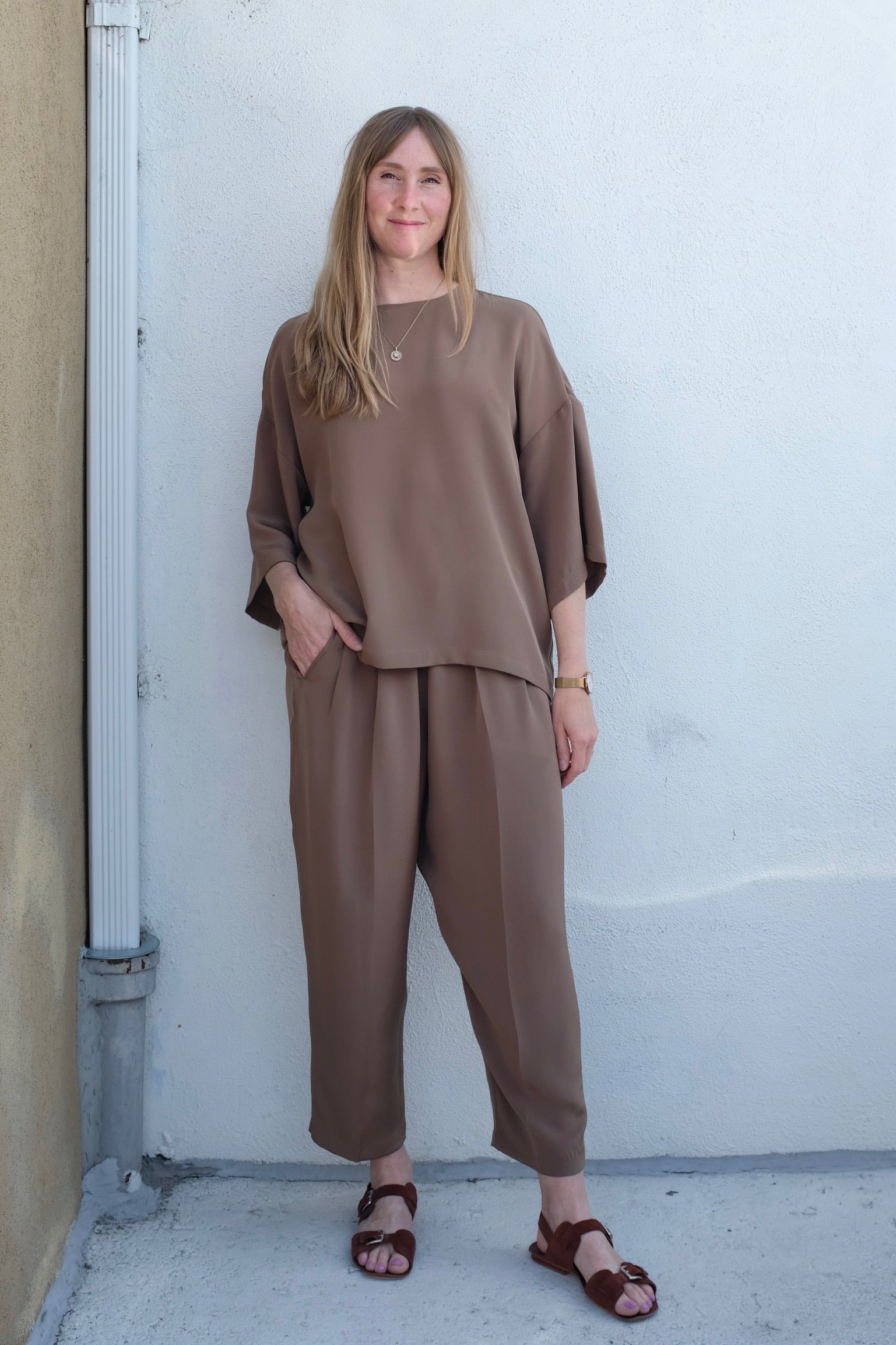 Modern Weaving Relaxed Lean Trouser / Almond