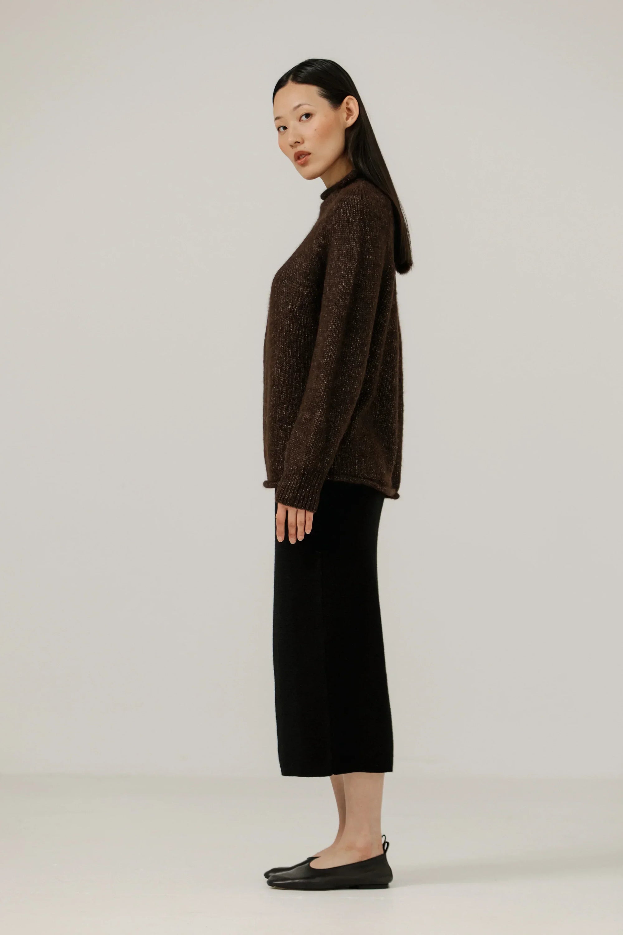 Bare Knitwear / Pop-Up / Handloom Rollneck Sweater / Carob