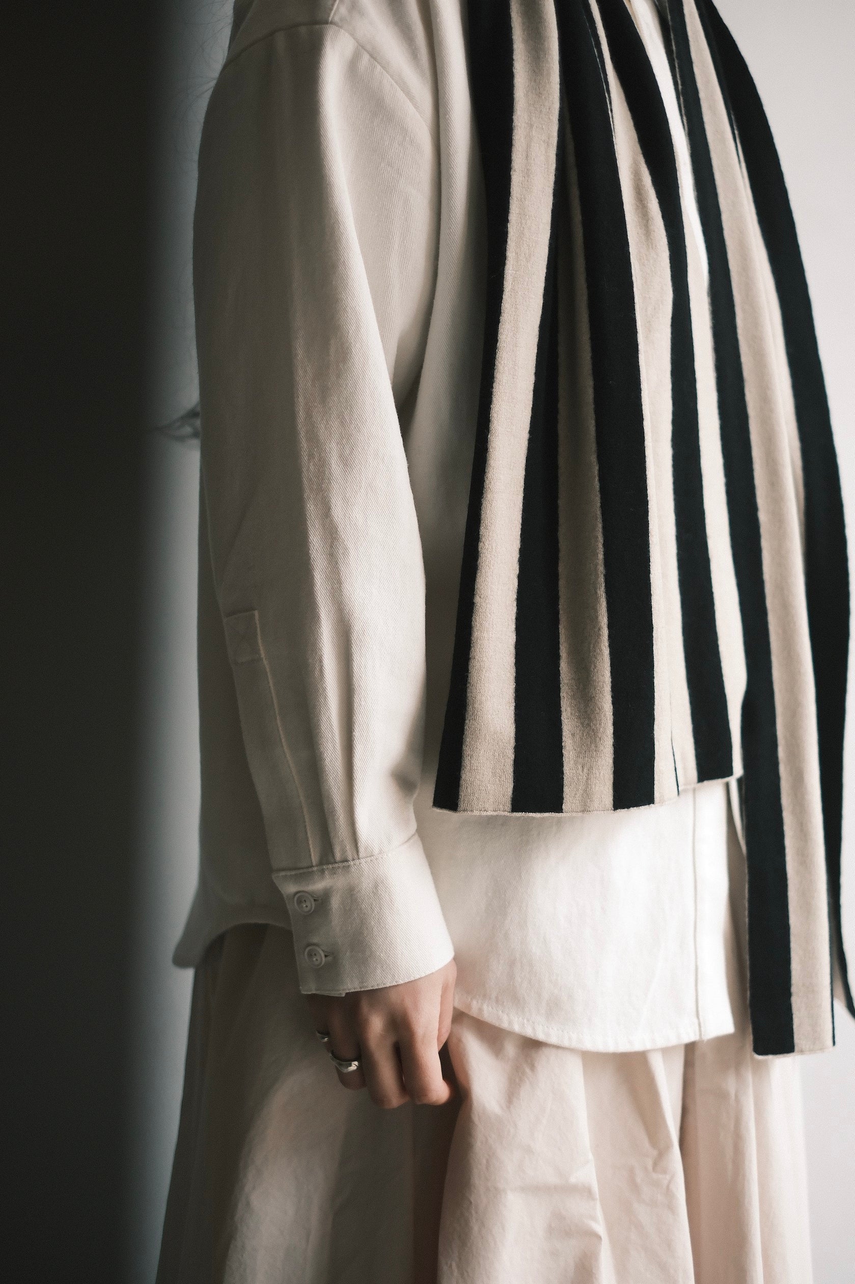 7115 by szeki Long Scarf / Beige Stripes